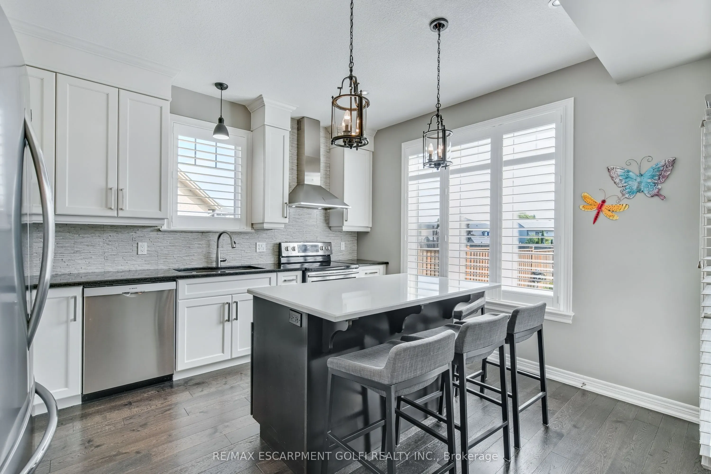 87 ANASTASIA Boulevard