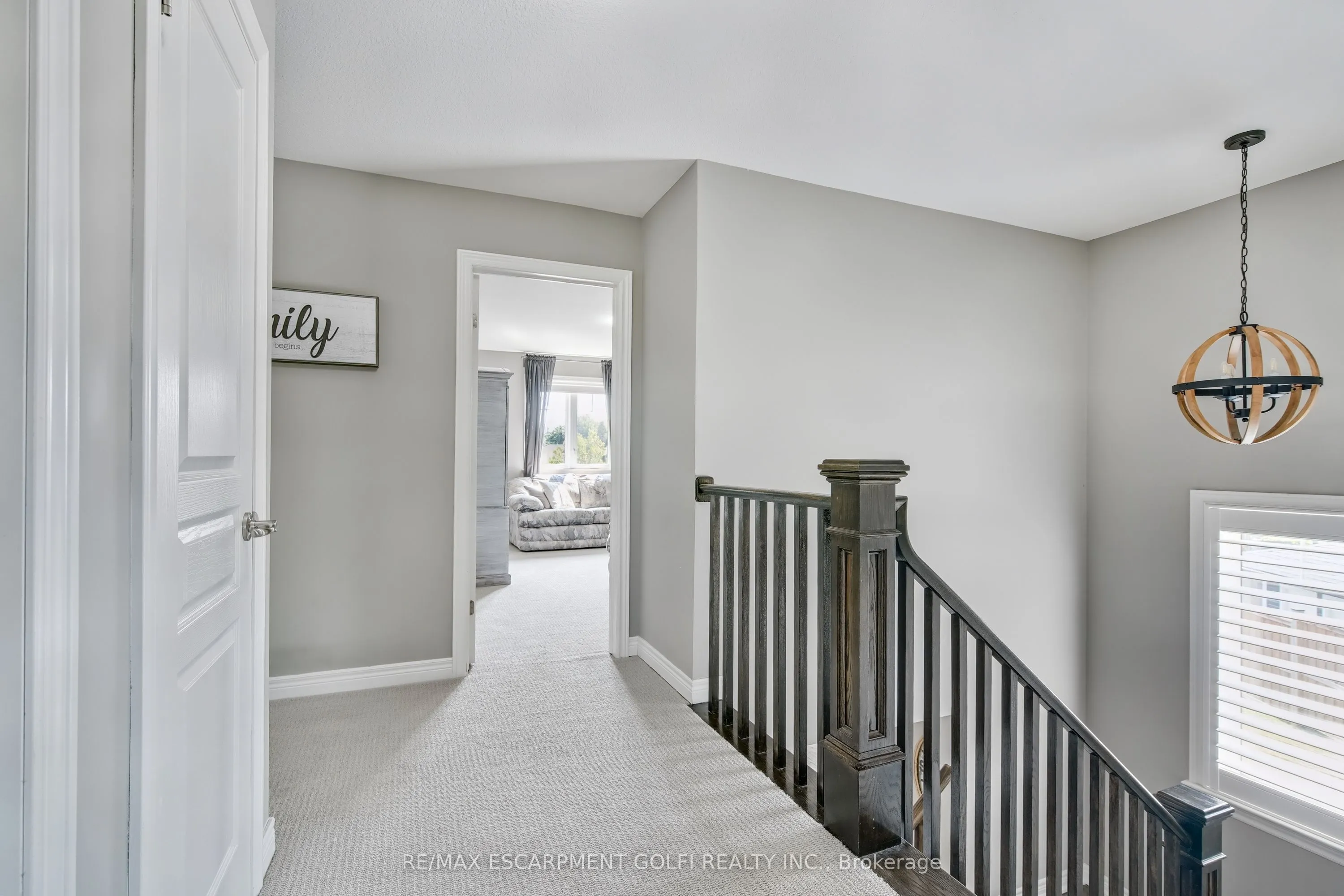 87 ANASTASIA Boulevard