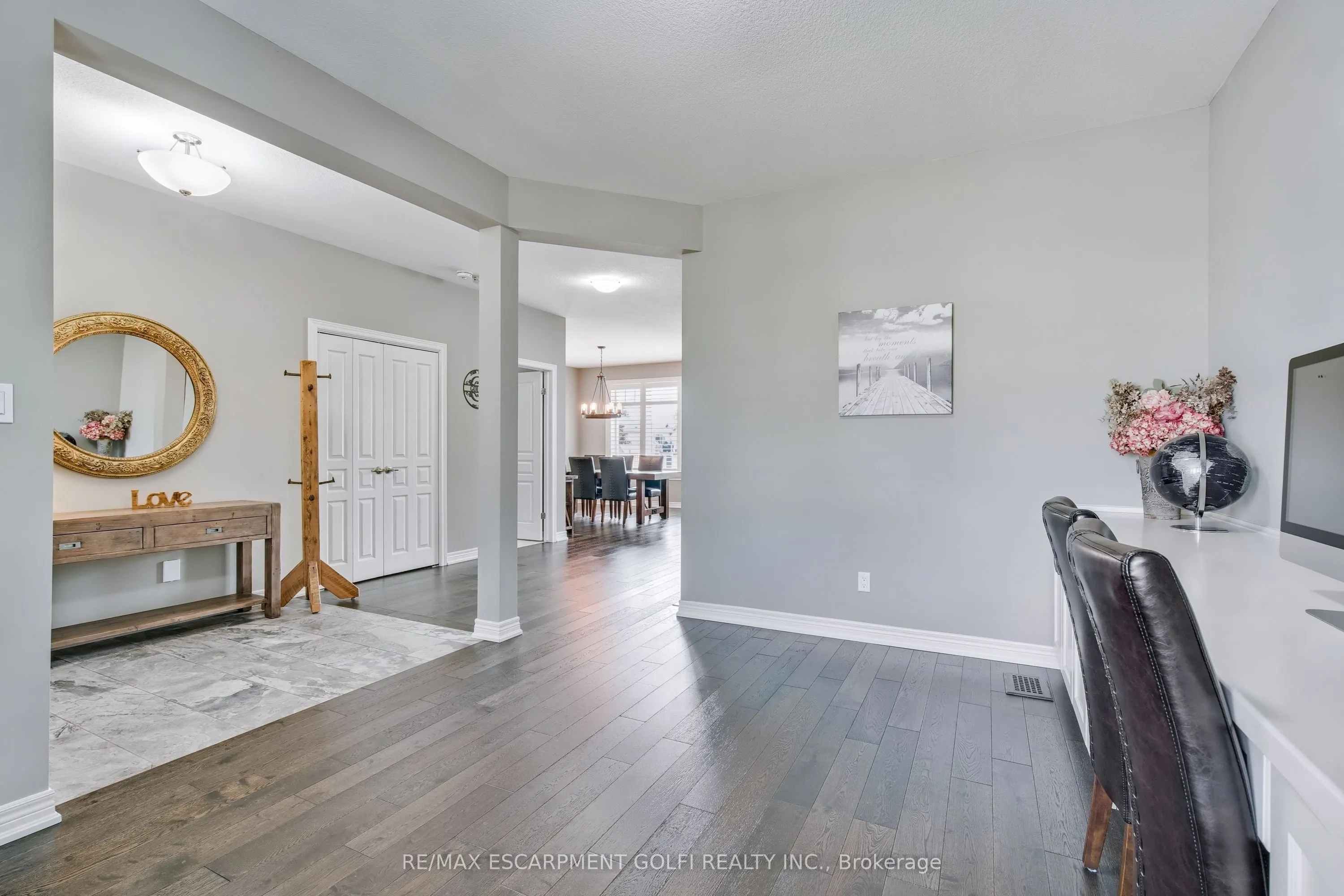 87 ANASTASIA Boulevard