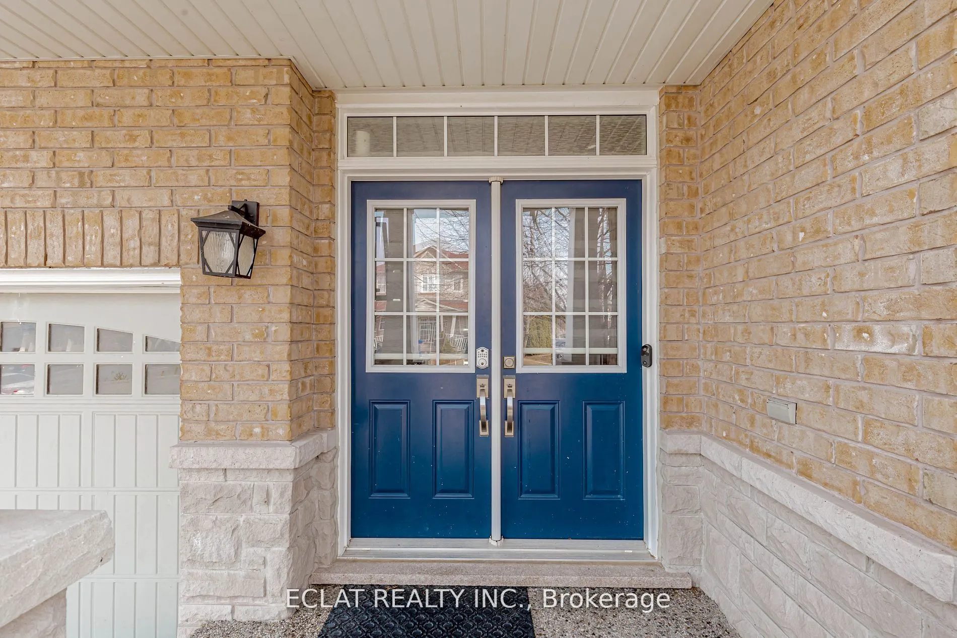 32 Nanaimo Crescent
