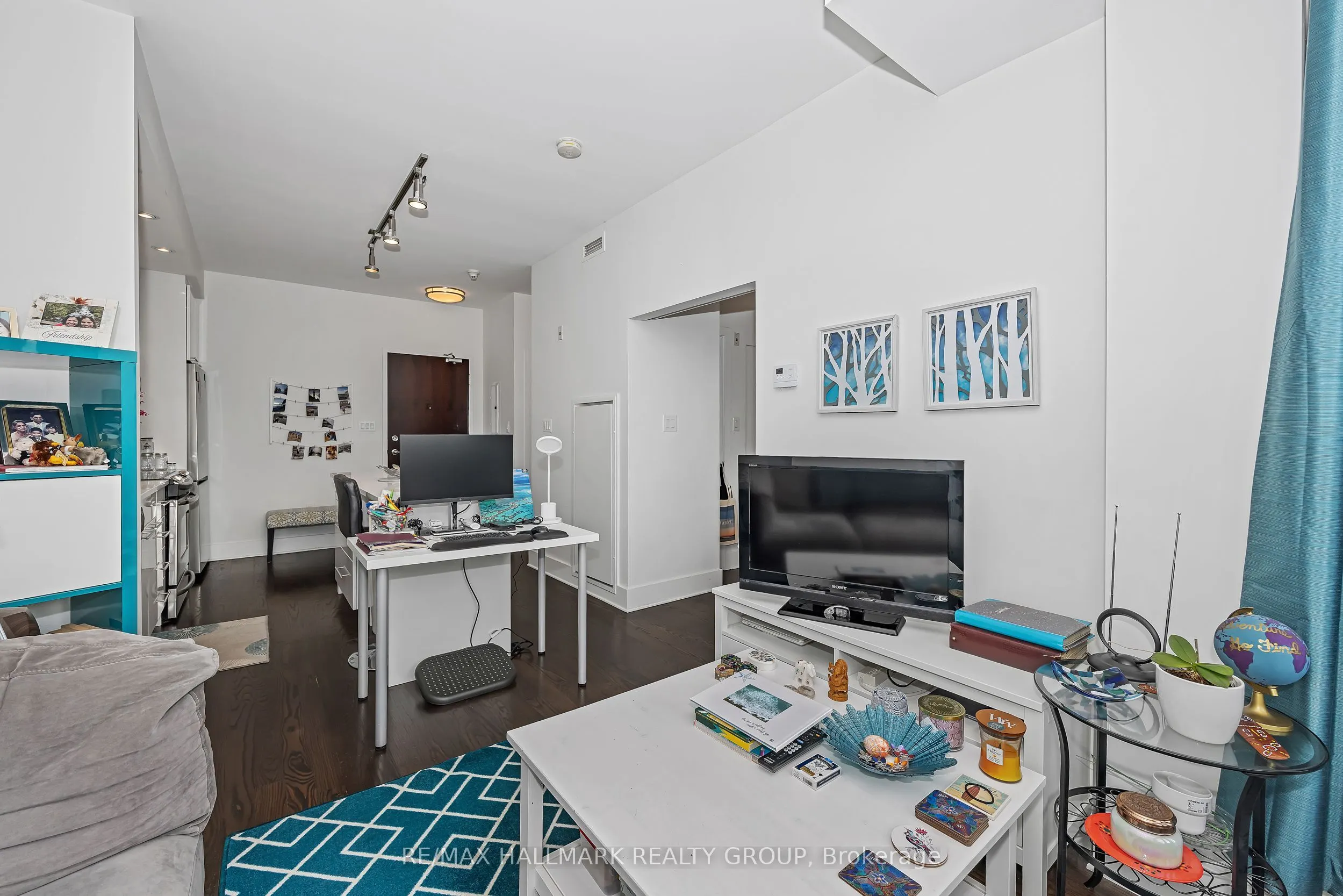 101 Richmond Road, #308