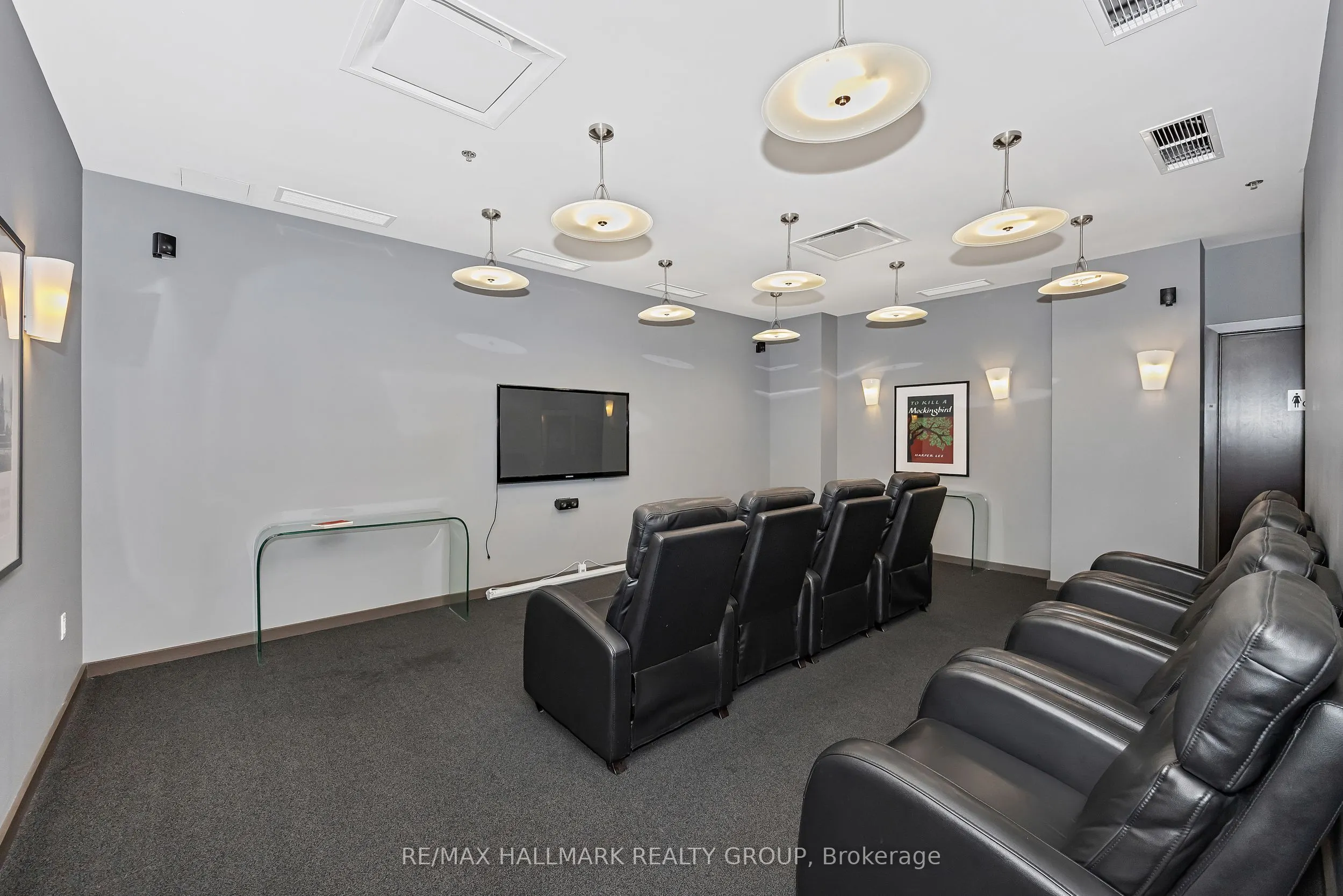 101 Richmond Road, #308