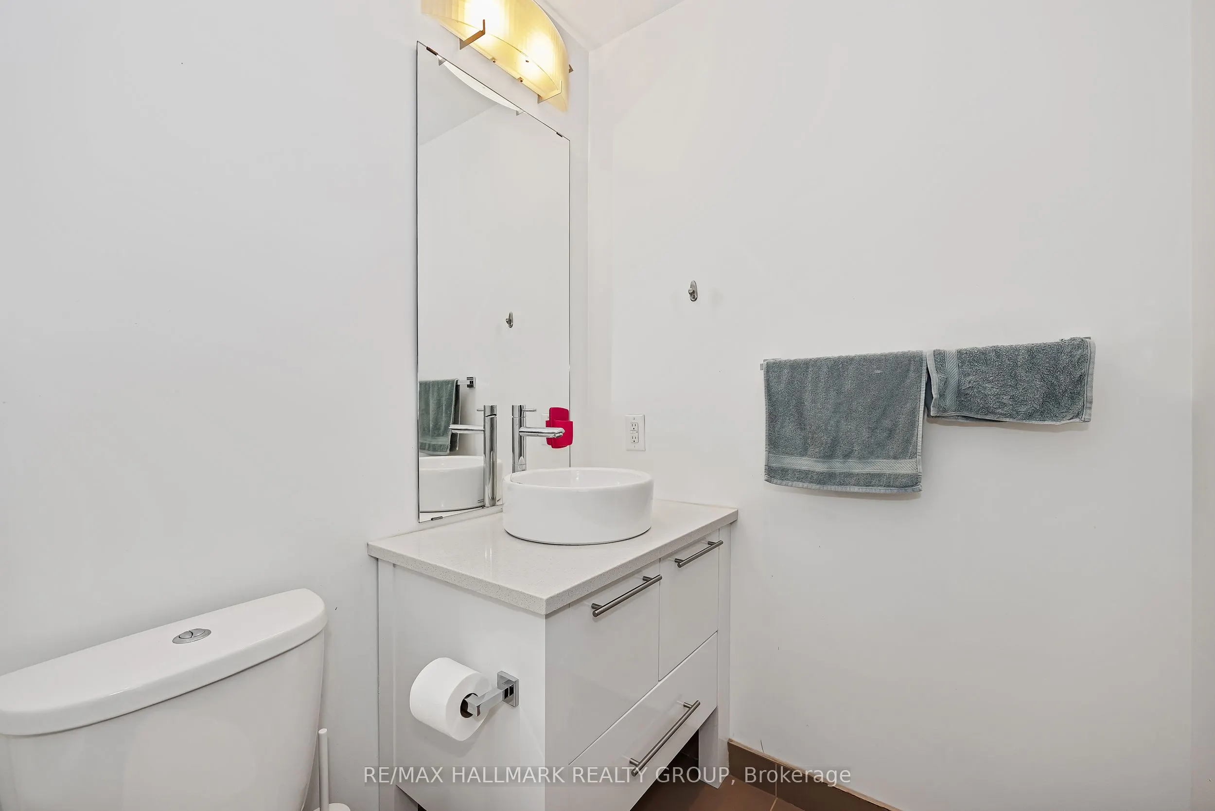 101 Richmond Road, #308