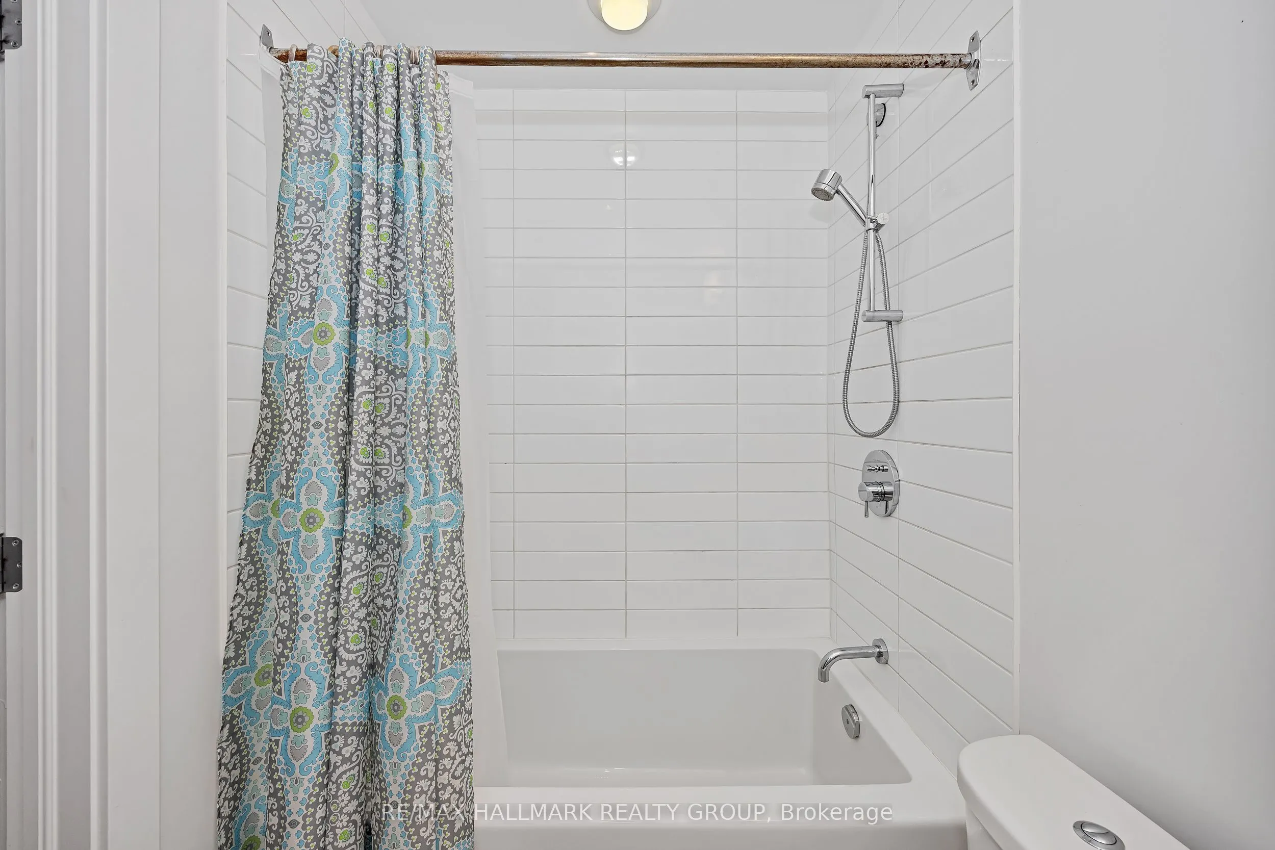 101 Richmond Road, #308