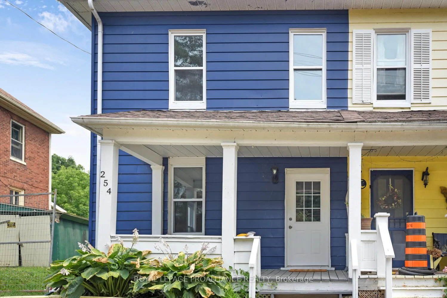 254 East Street S