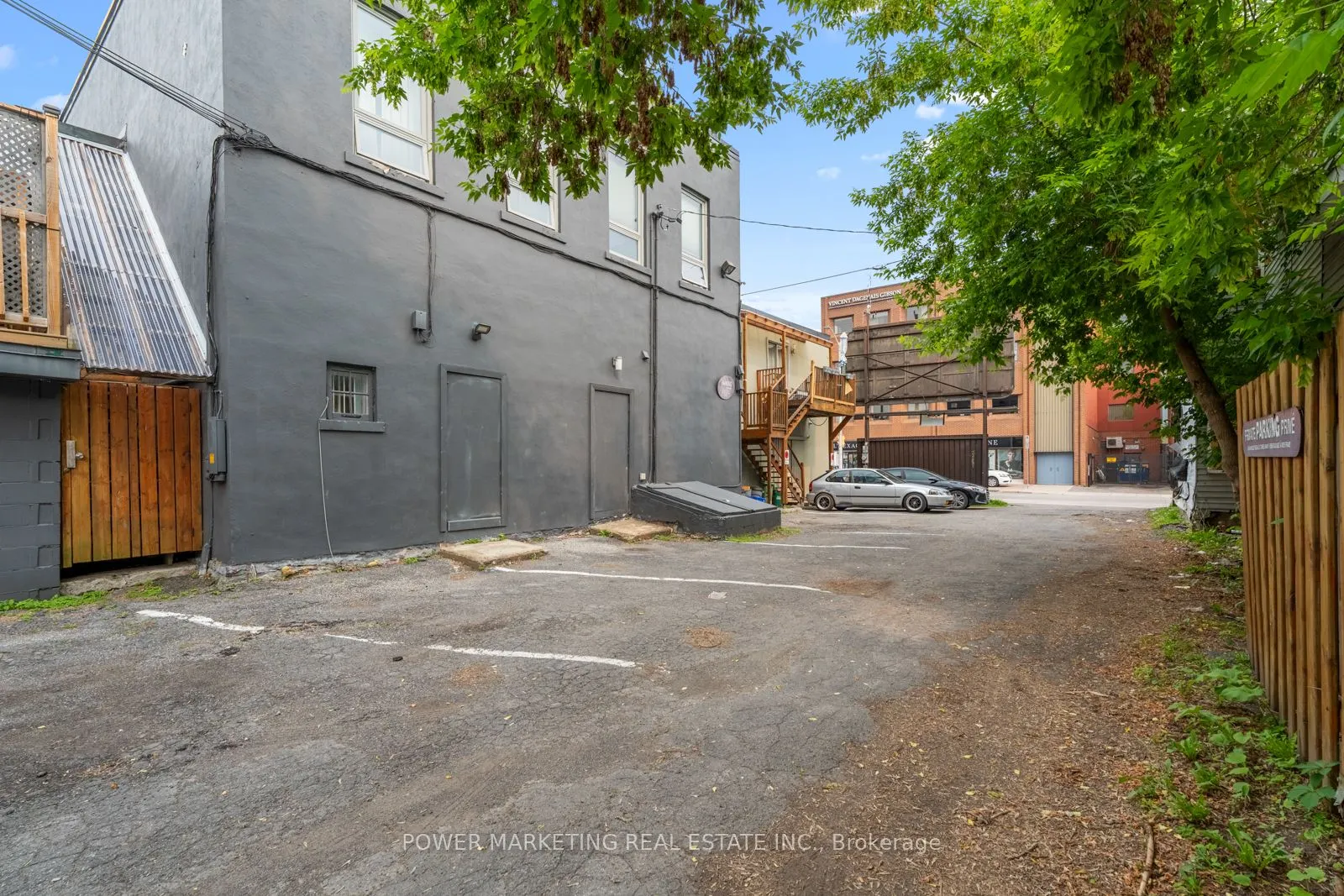 242 Dalhousie Street
