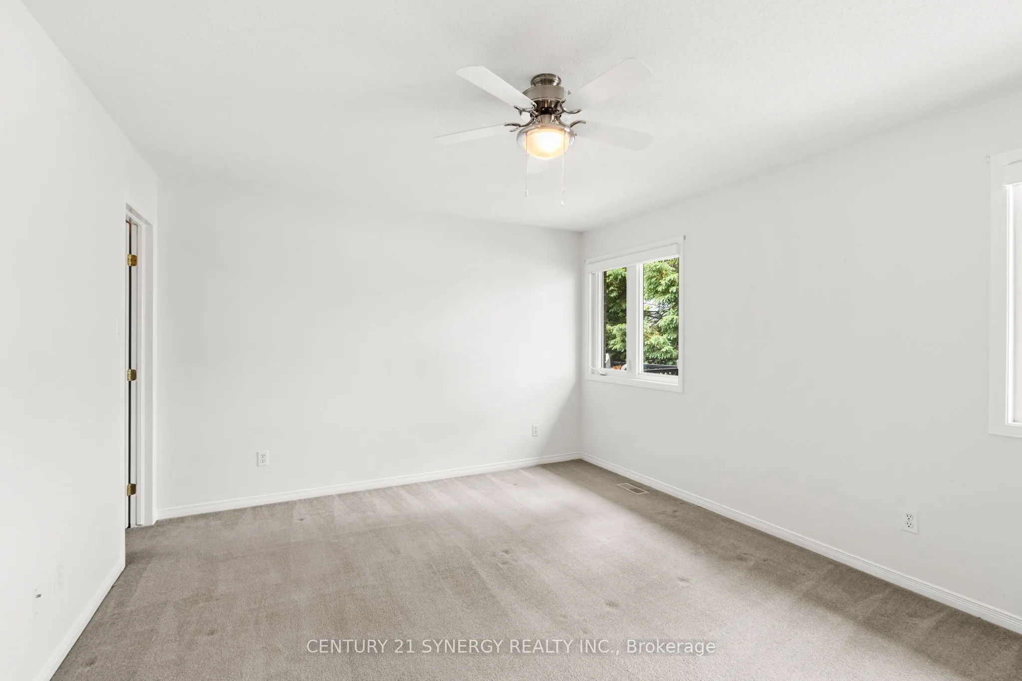 54 Dr Gordon Crescent