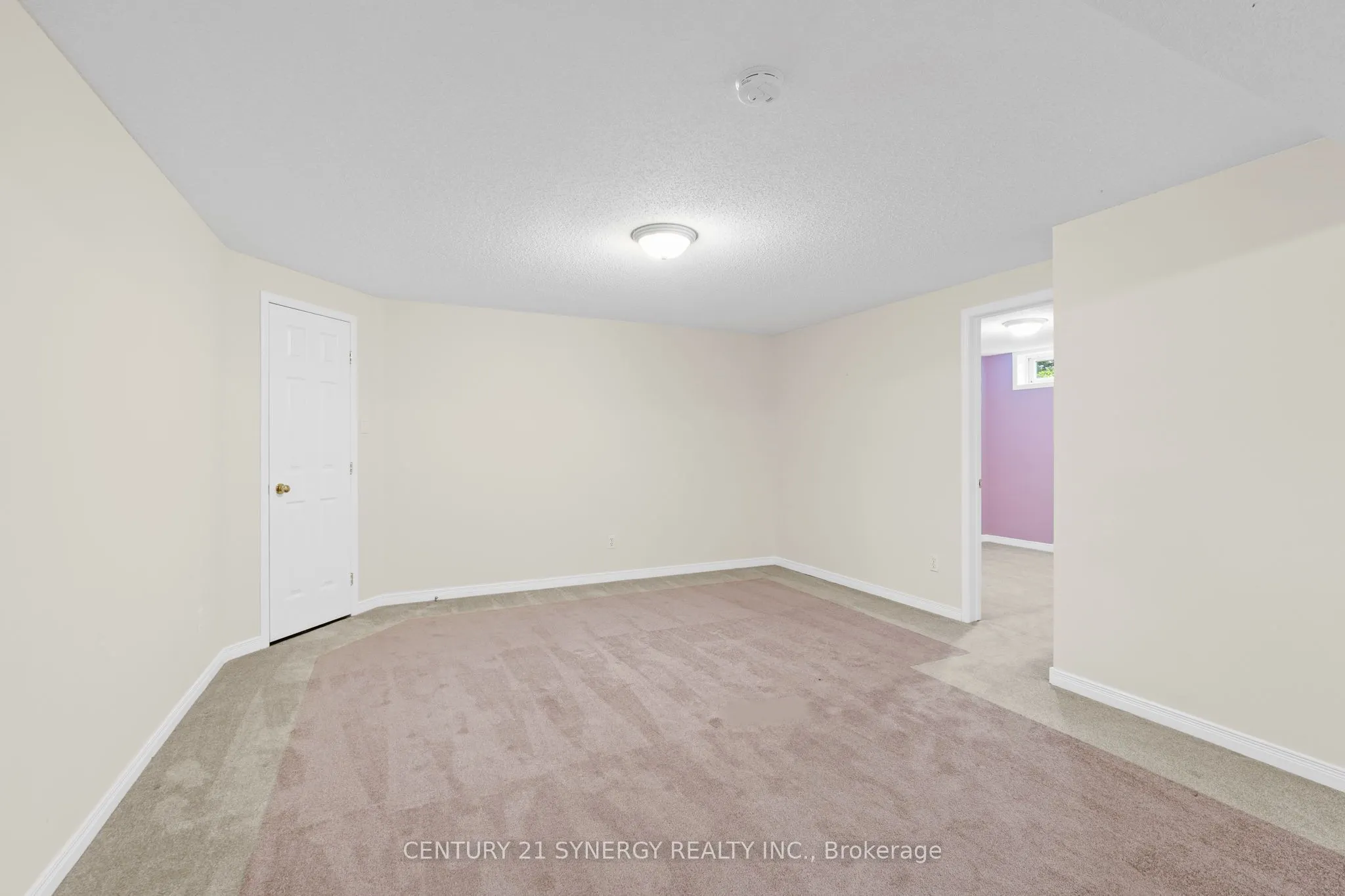 54 Dr Gordon Crescent