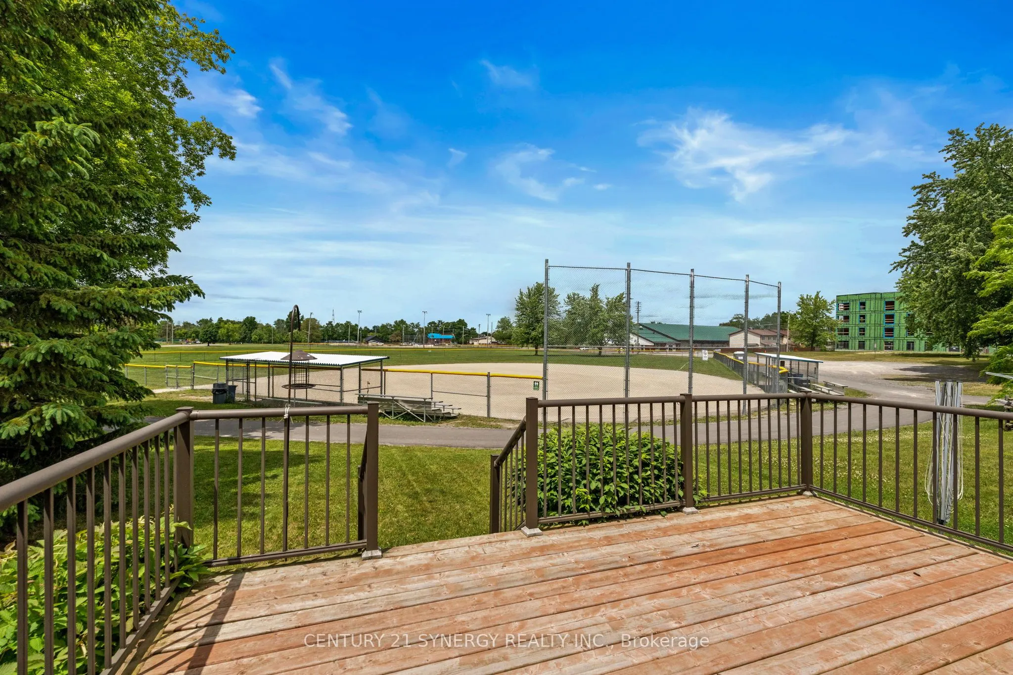 54 Dr Gordon Crescent