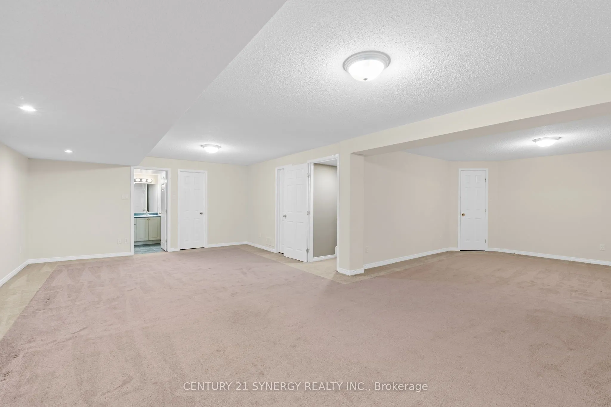 54 Dr Gordon Crescent