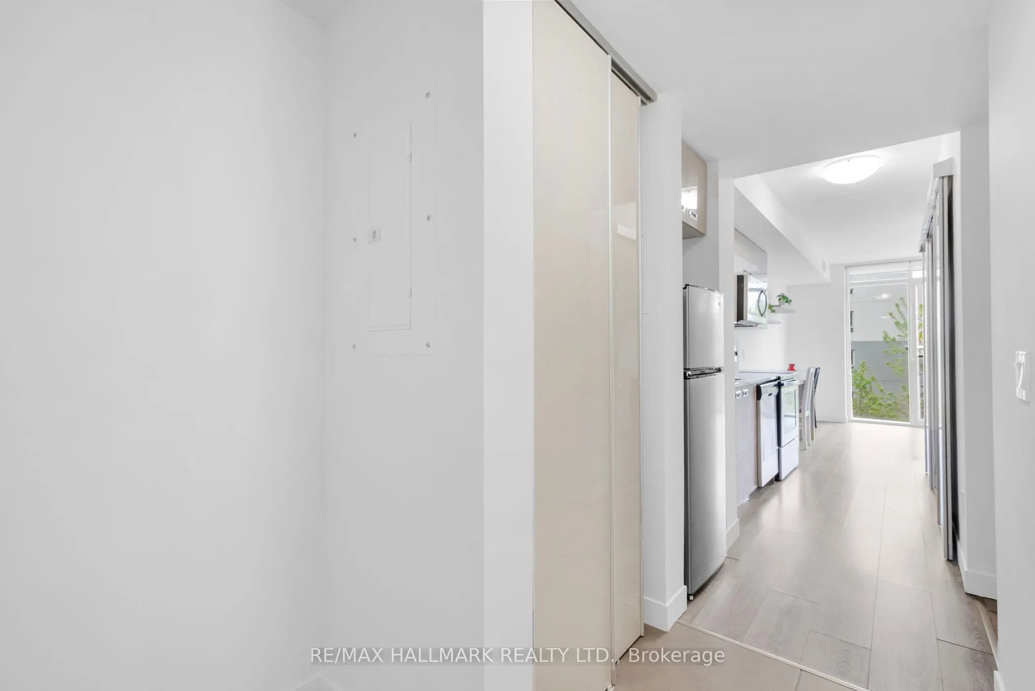 308 Lester Street, #202