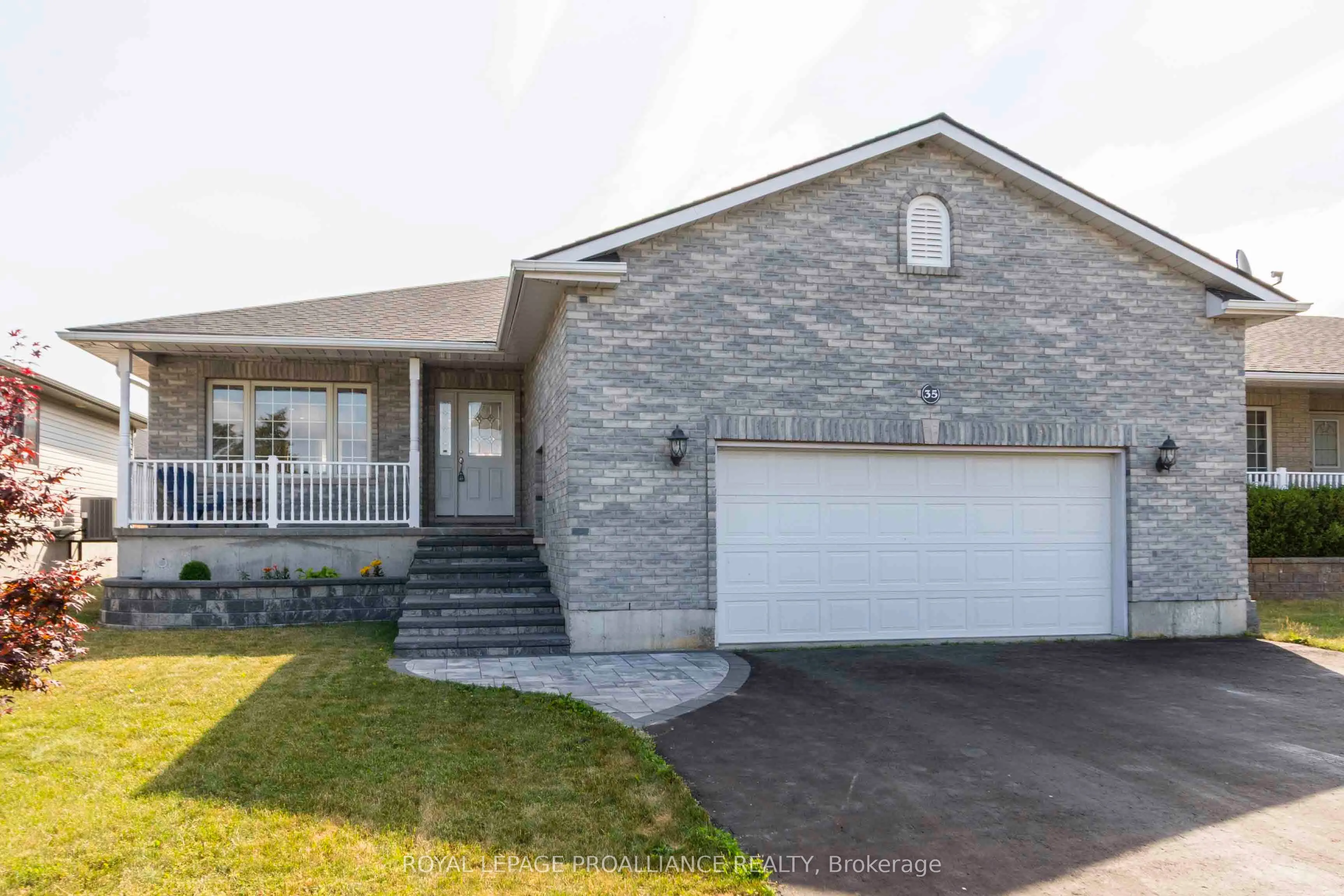 35 Forest Valley Drive