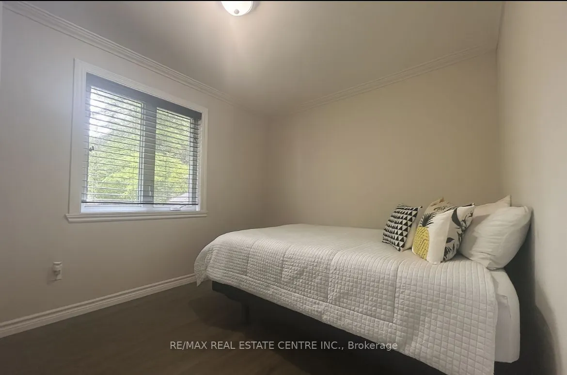 2 Cedar Grove Road