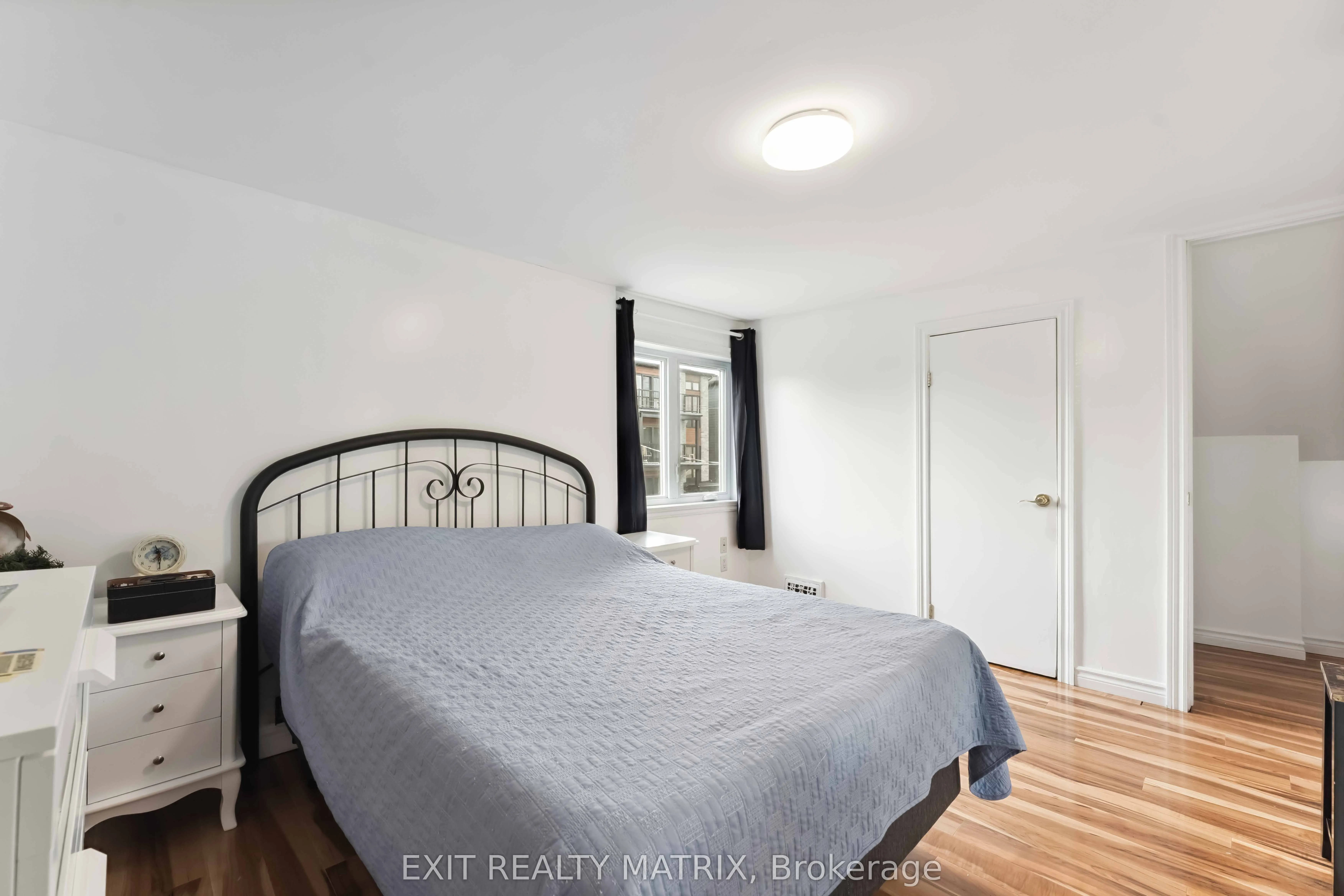 347 Shakespeare Street