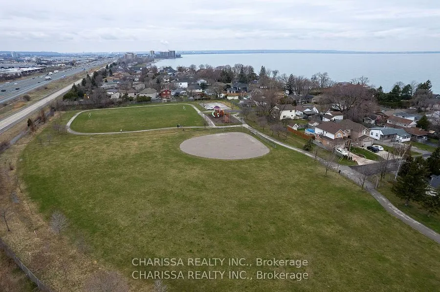 590 North Service Road N, #98