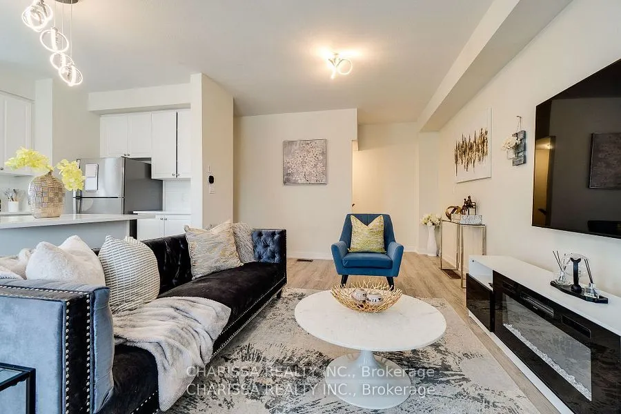 590 North Service Road N, #98