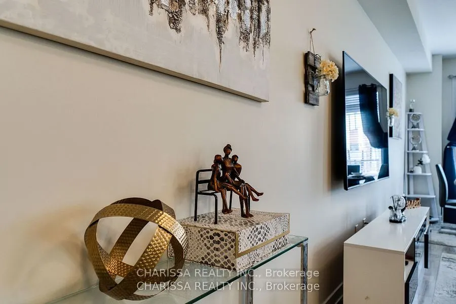 590 North Service Road N, #98