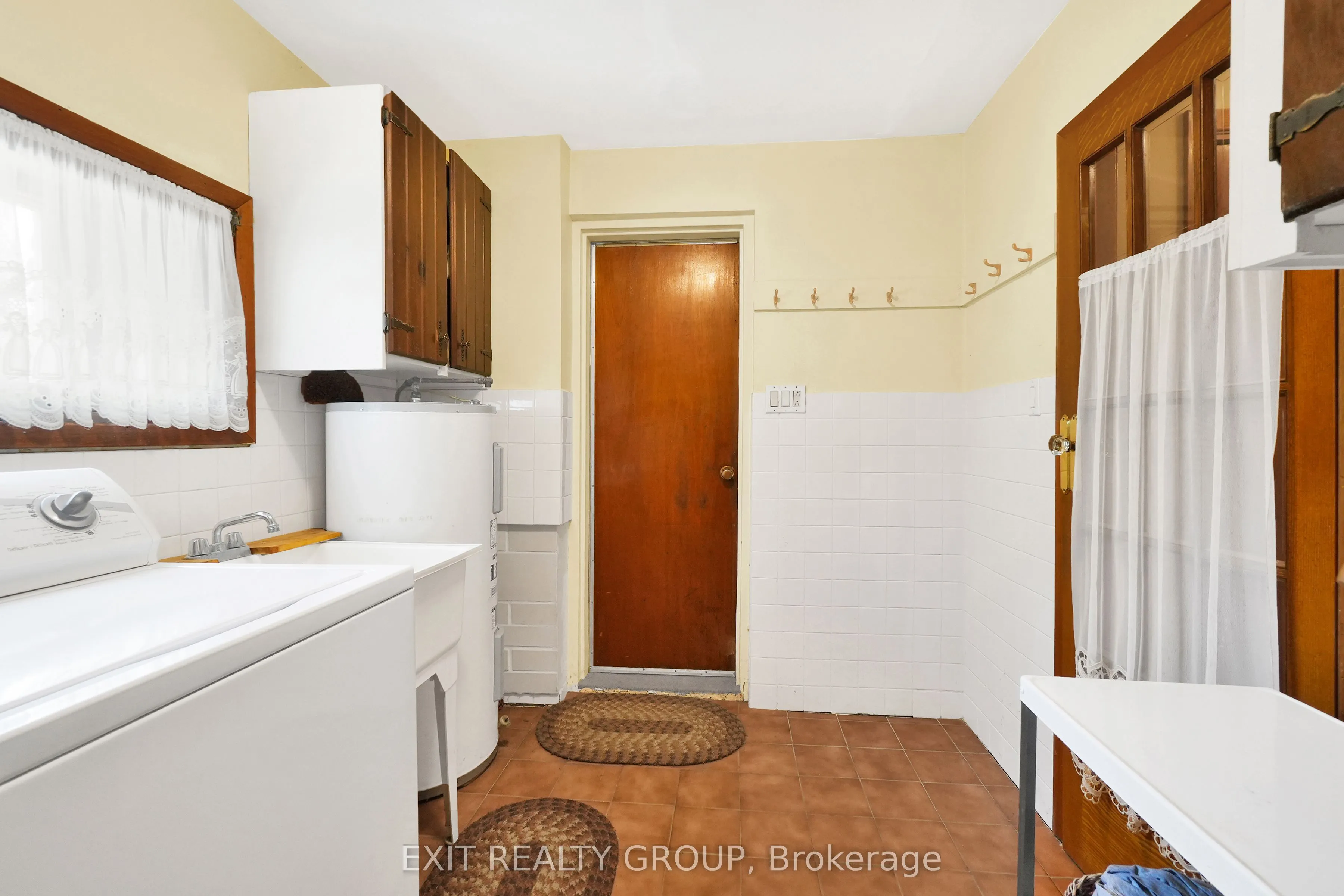 1249 GLEN MILLER Road