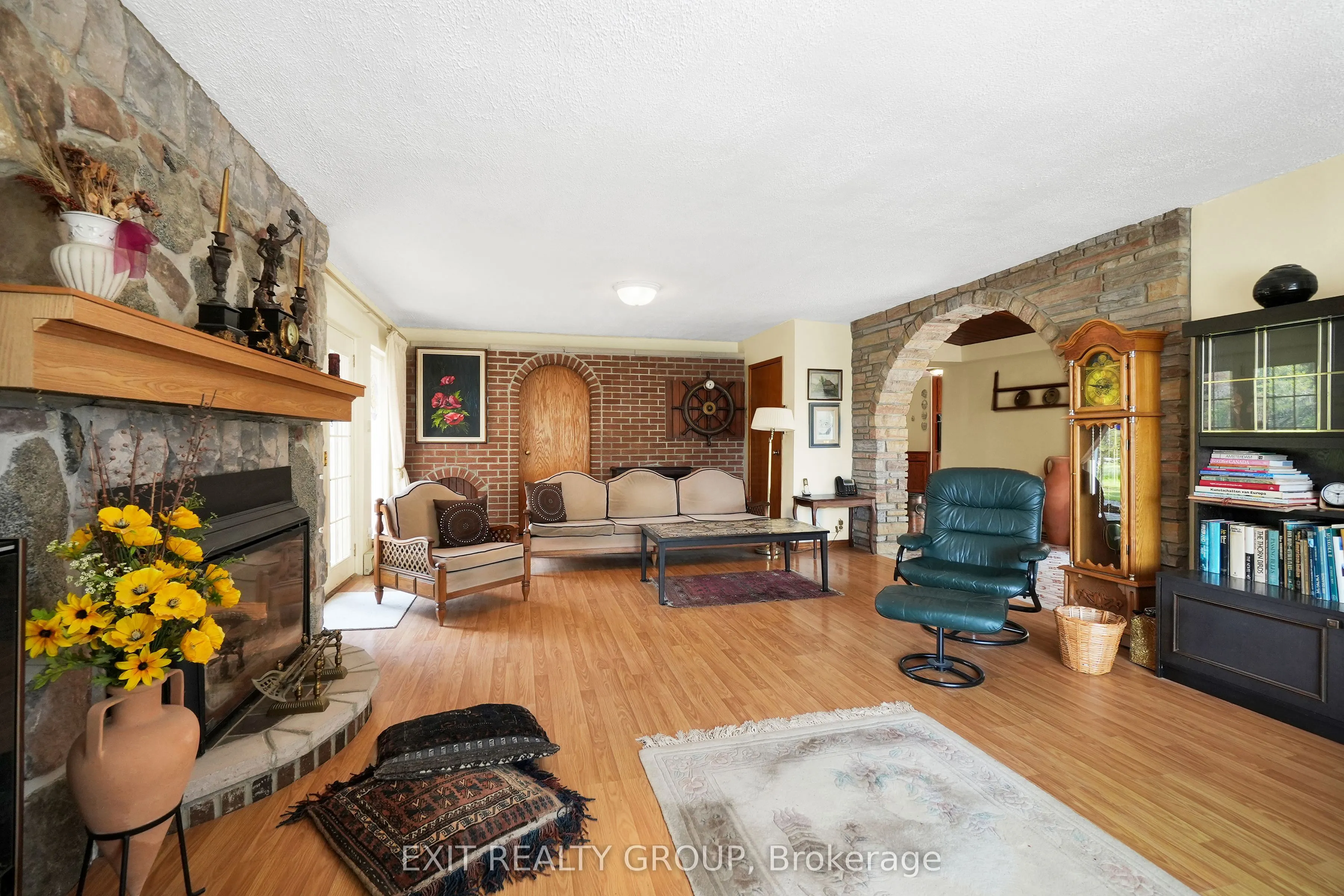1249 GLEN MILLER Road