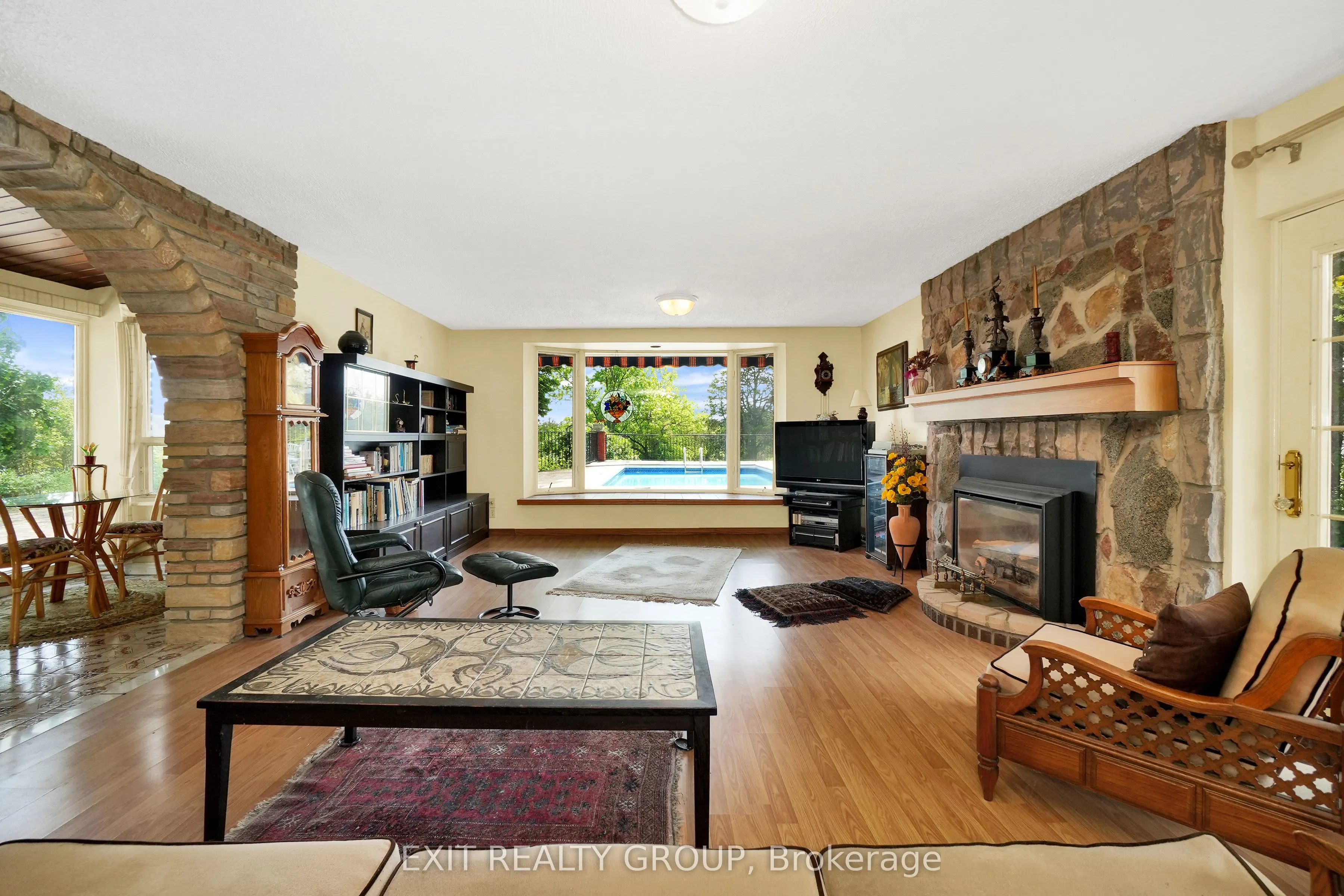 1249 GLEN MILLER Road