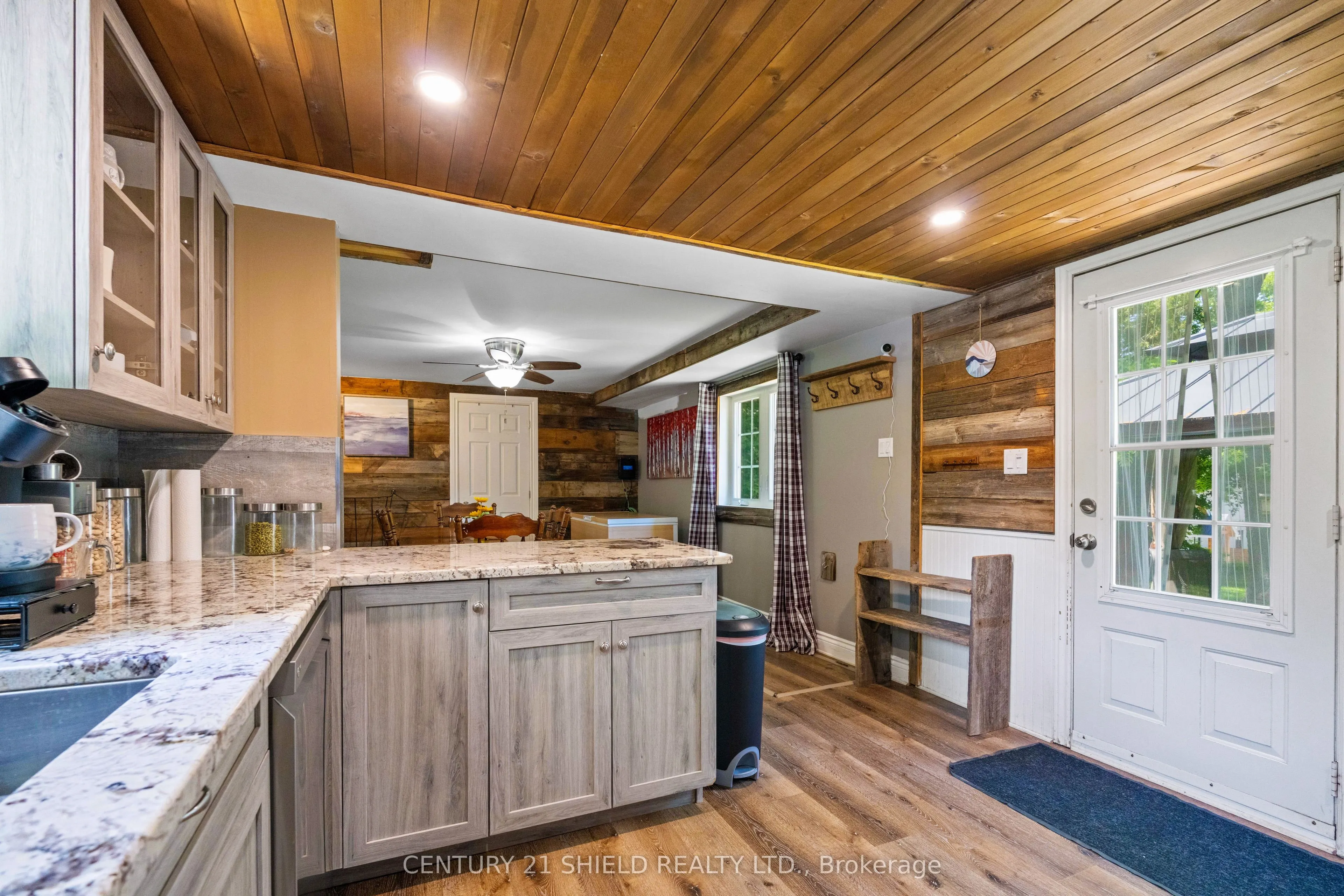 23 Mechanic Street E
