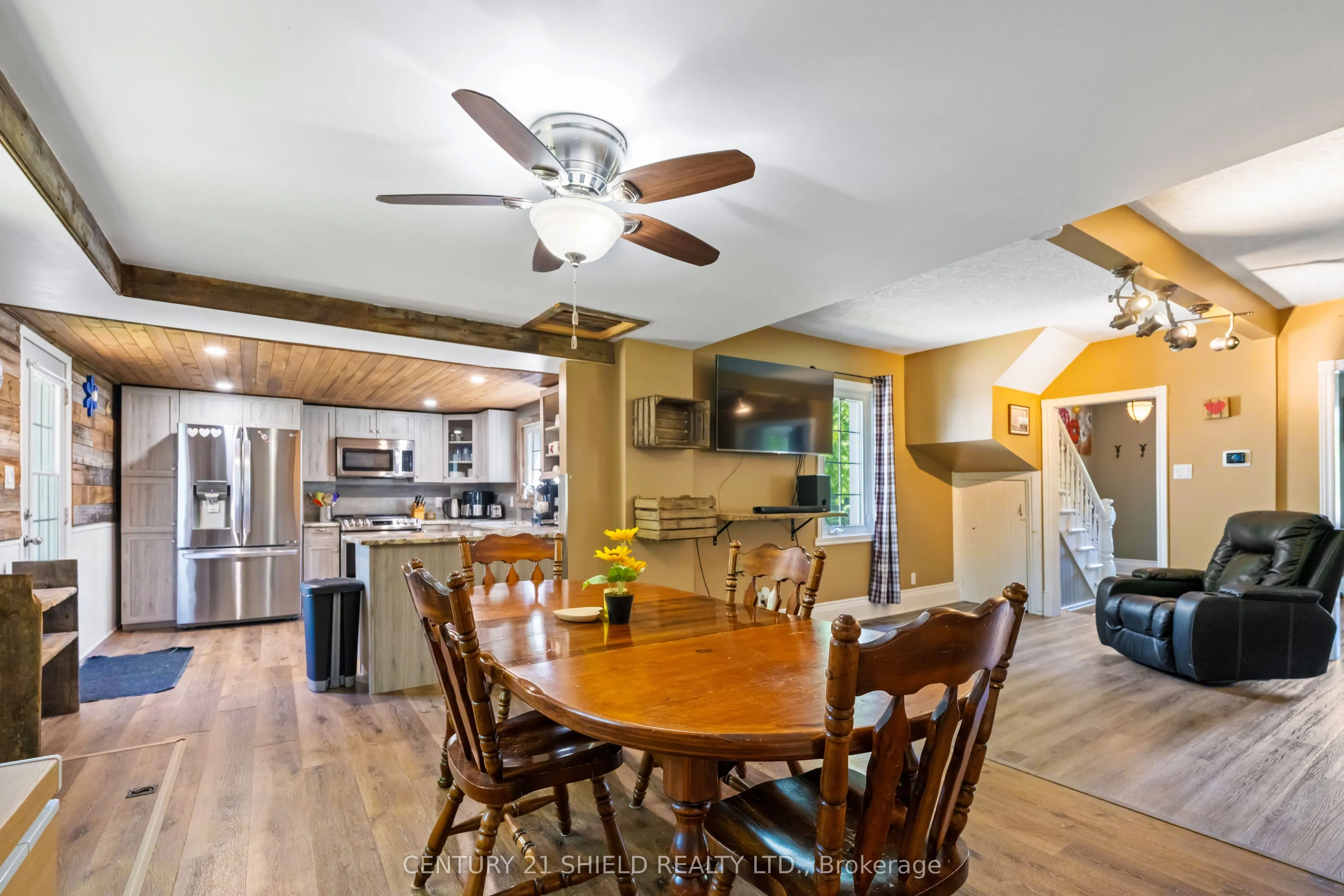 23 Mechanic Street E