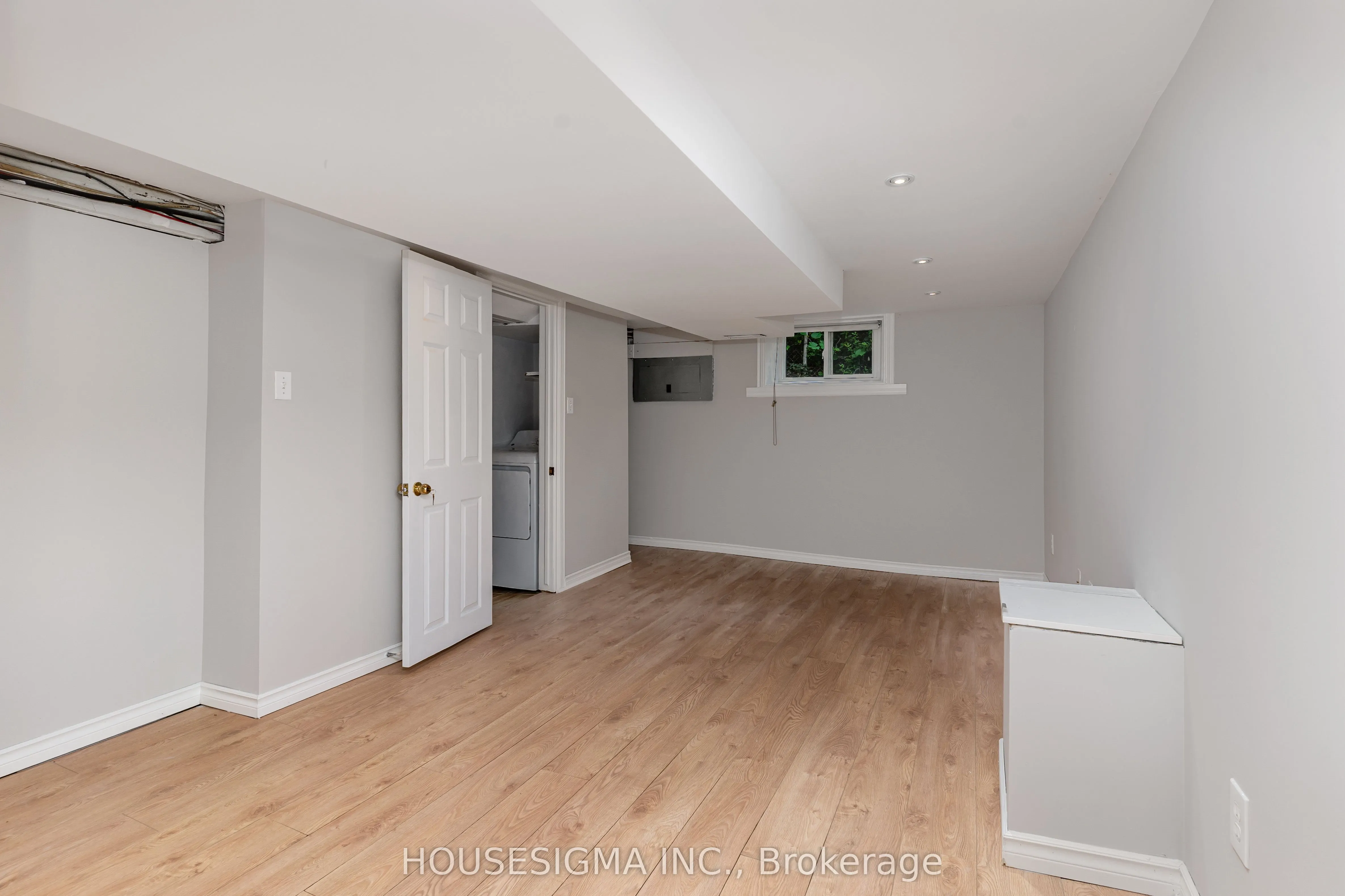 225 Bowman Street