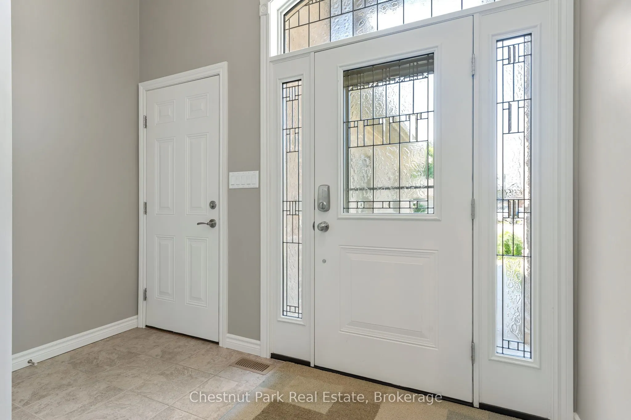 207 2nd Street W