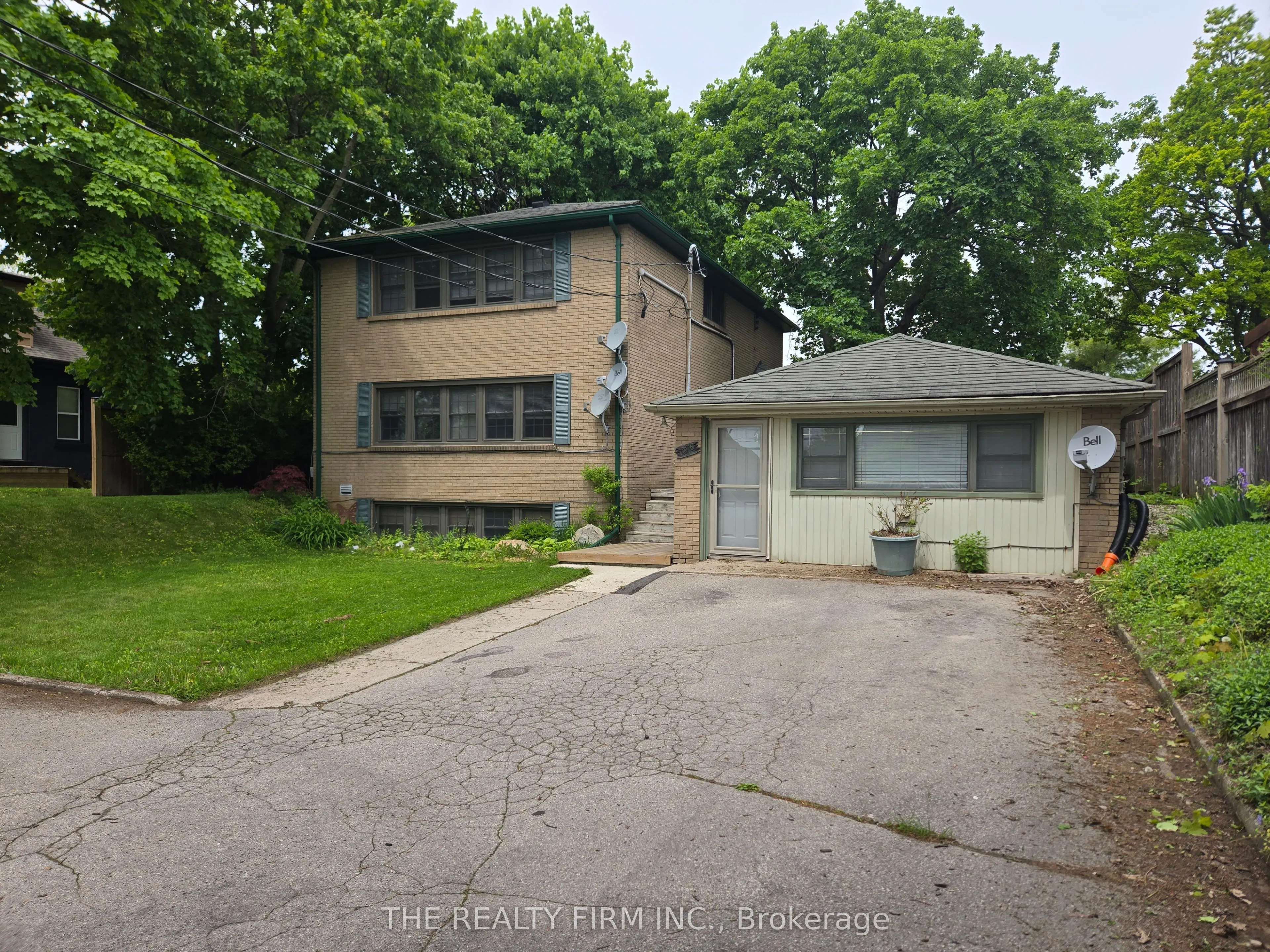 7076 Longwoods Road