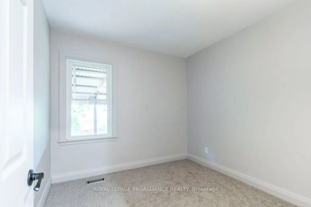 66 Kerr Crescent