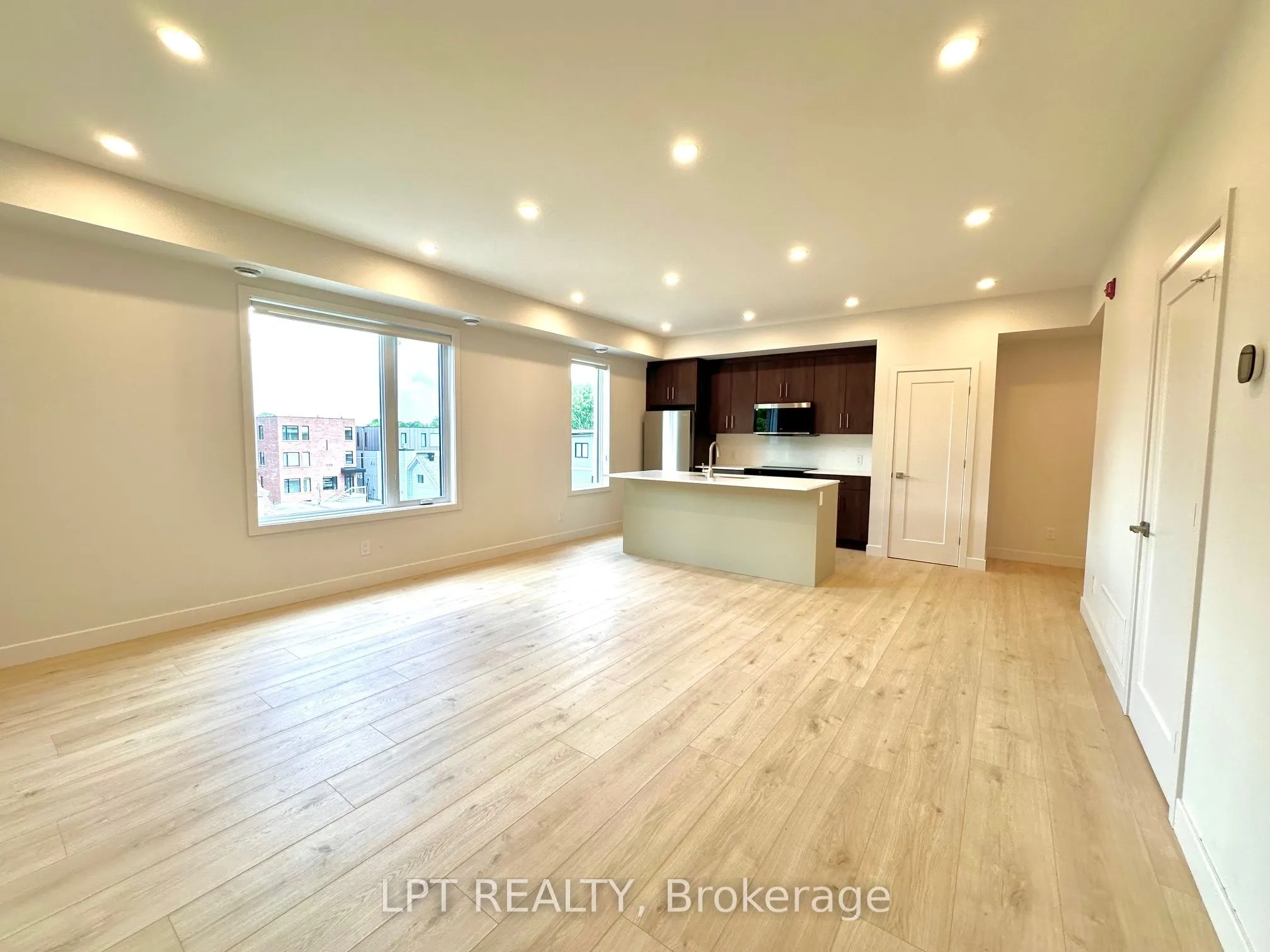 254 GARNEAU Street, #6
