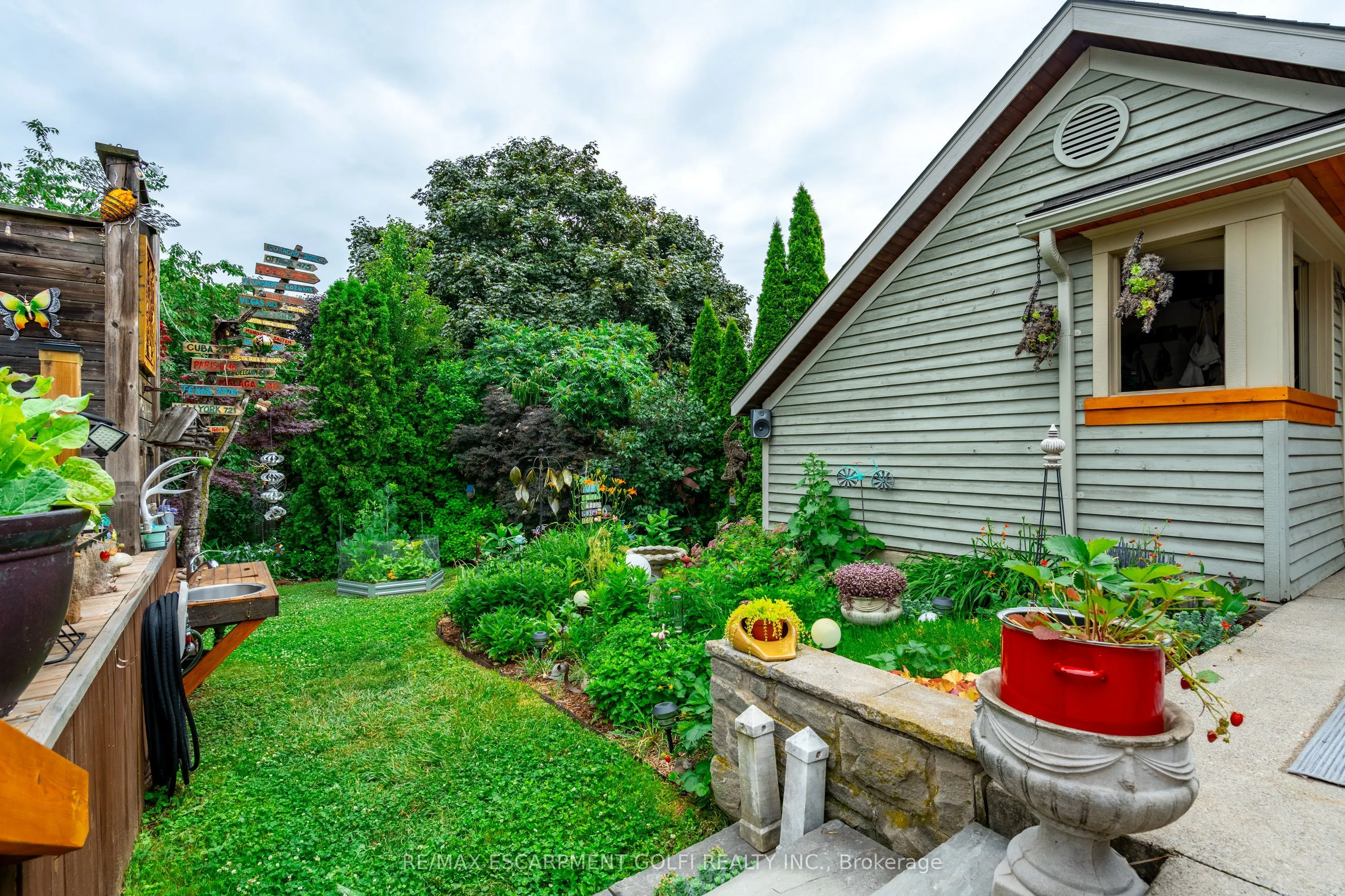 62 Glenview Drive