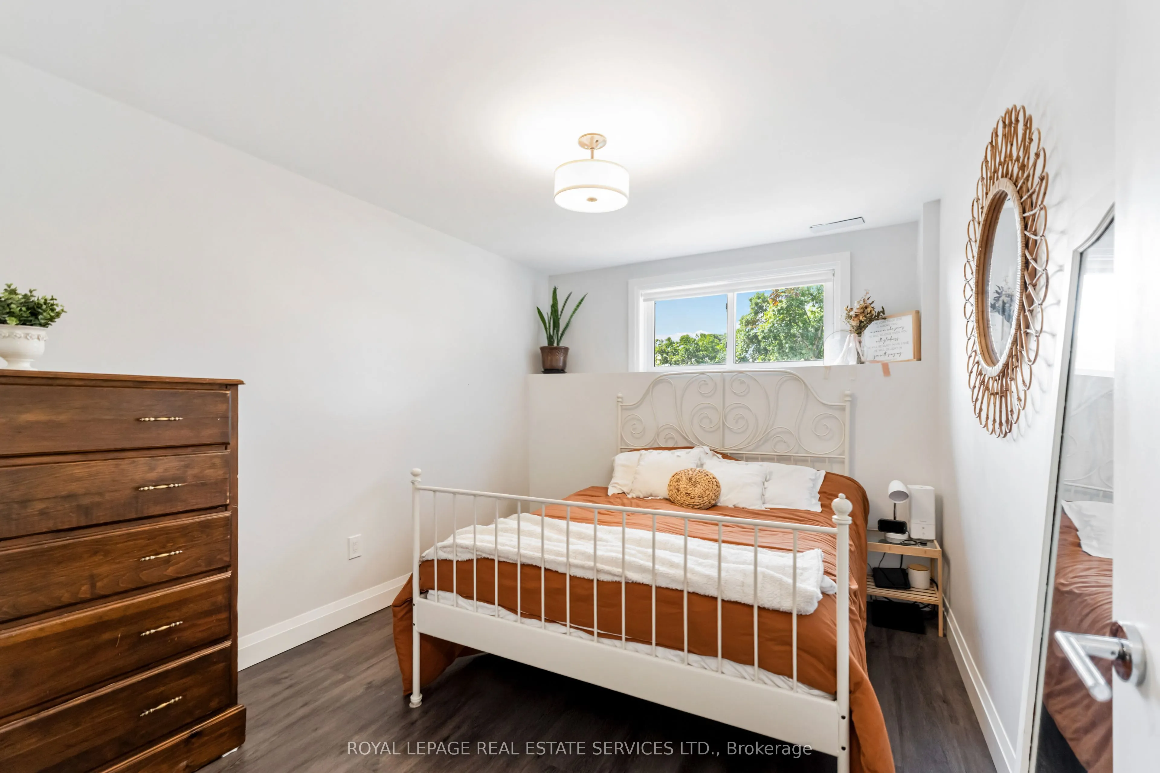 11 Ashwood Court