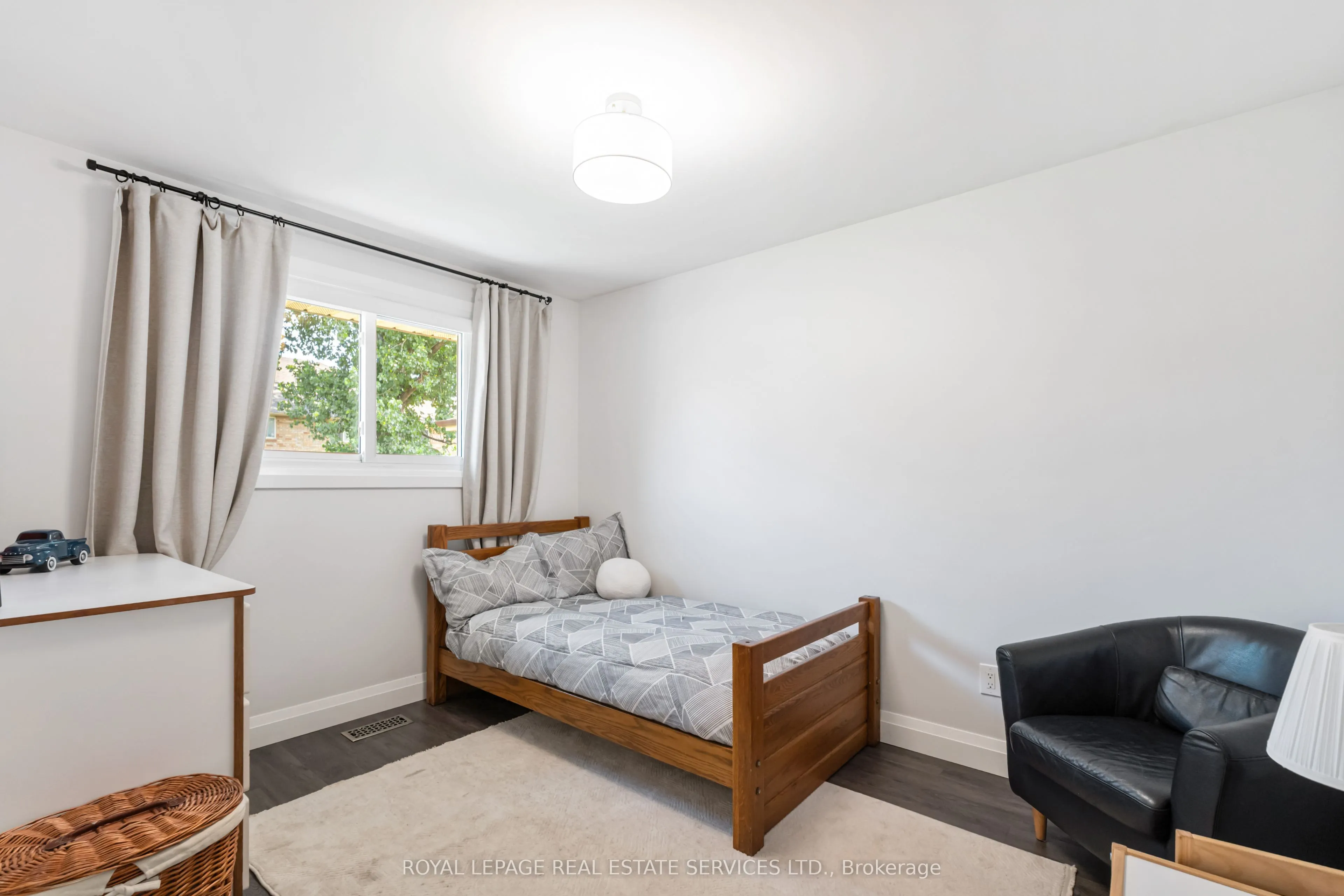 11 Ashwood Court