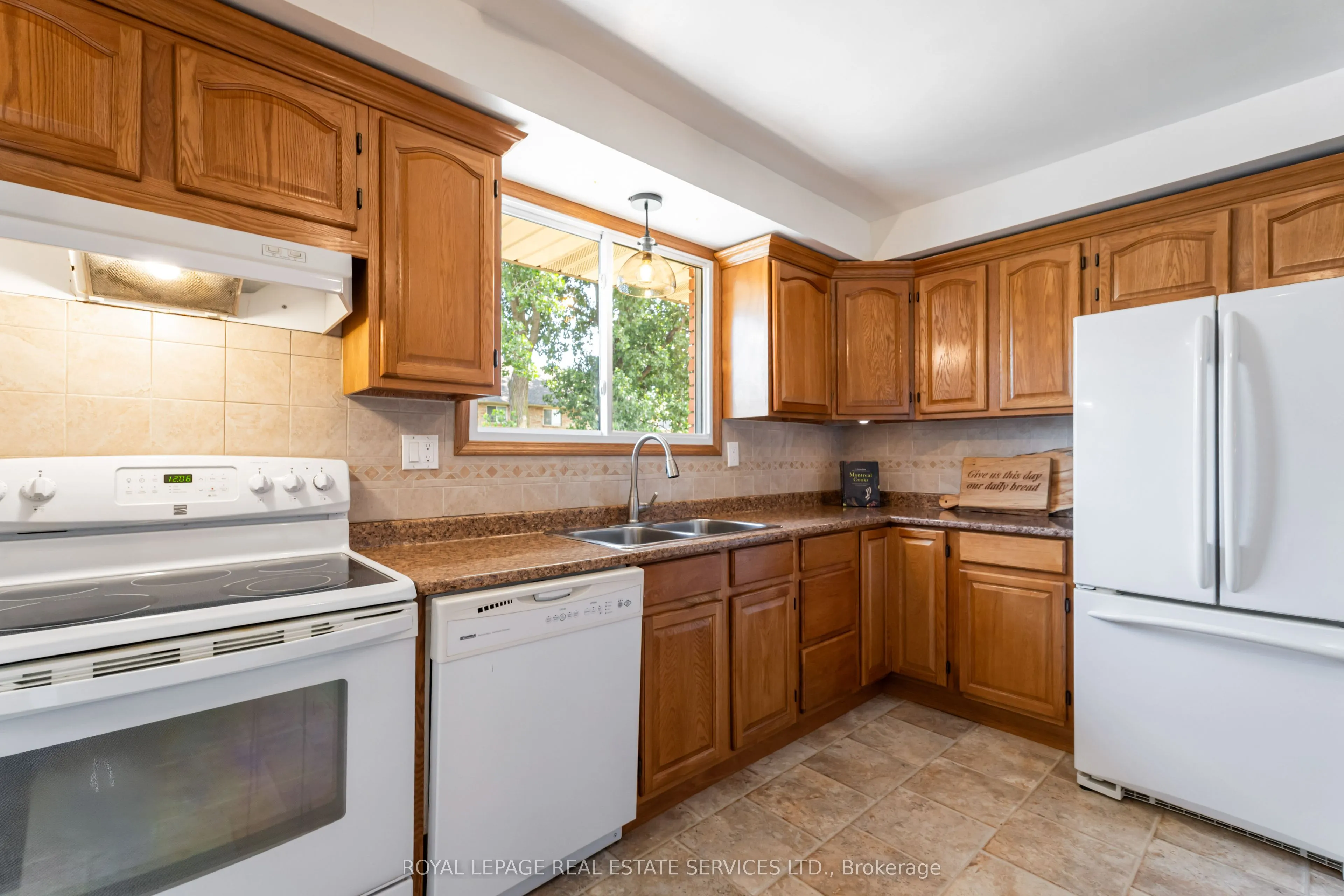 11 Ashwood Court