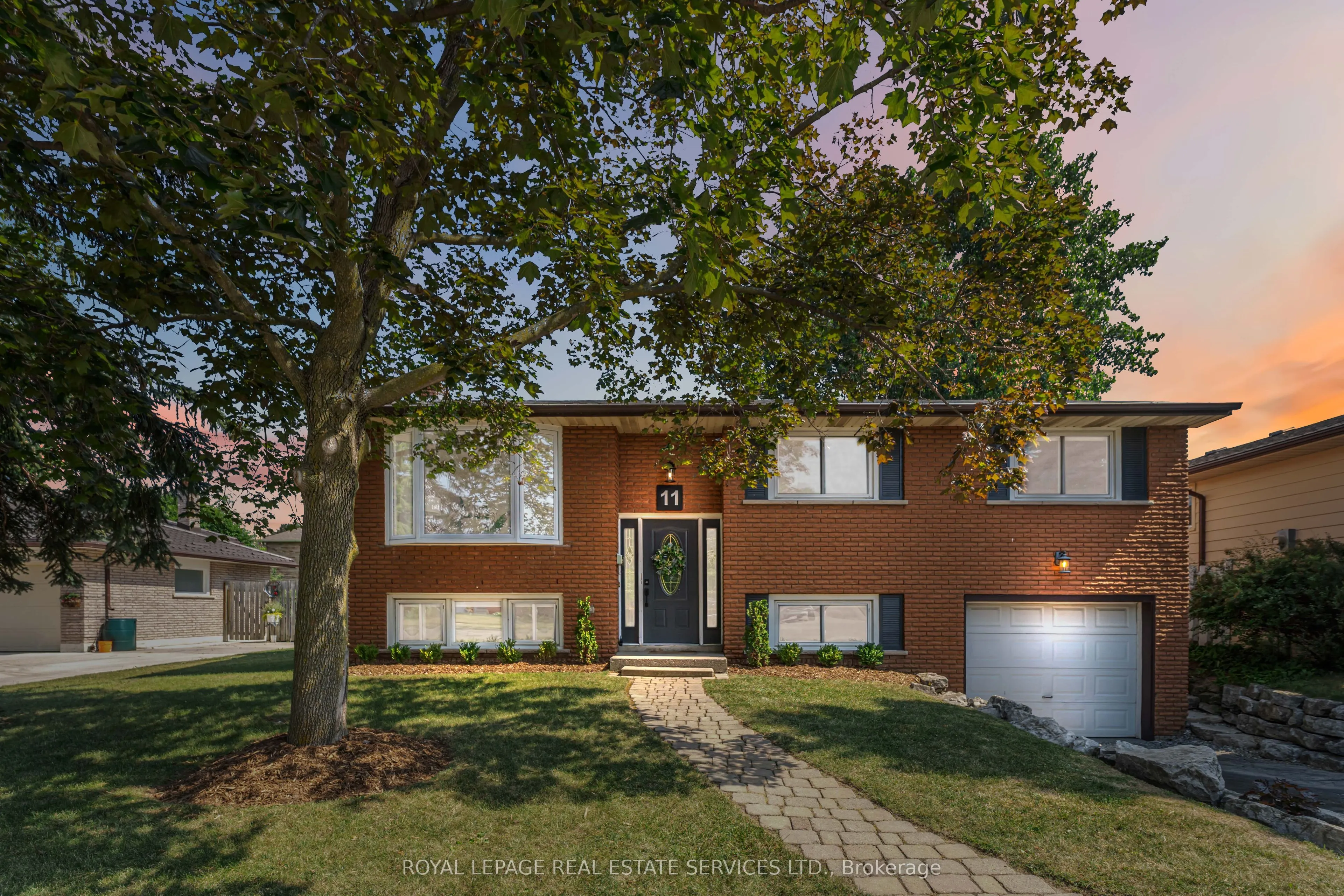 11 Ashwood Court