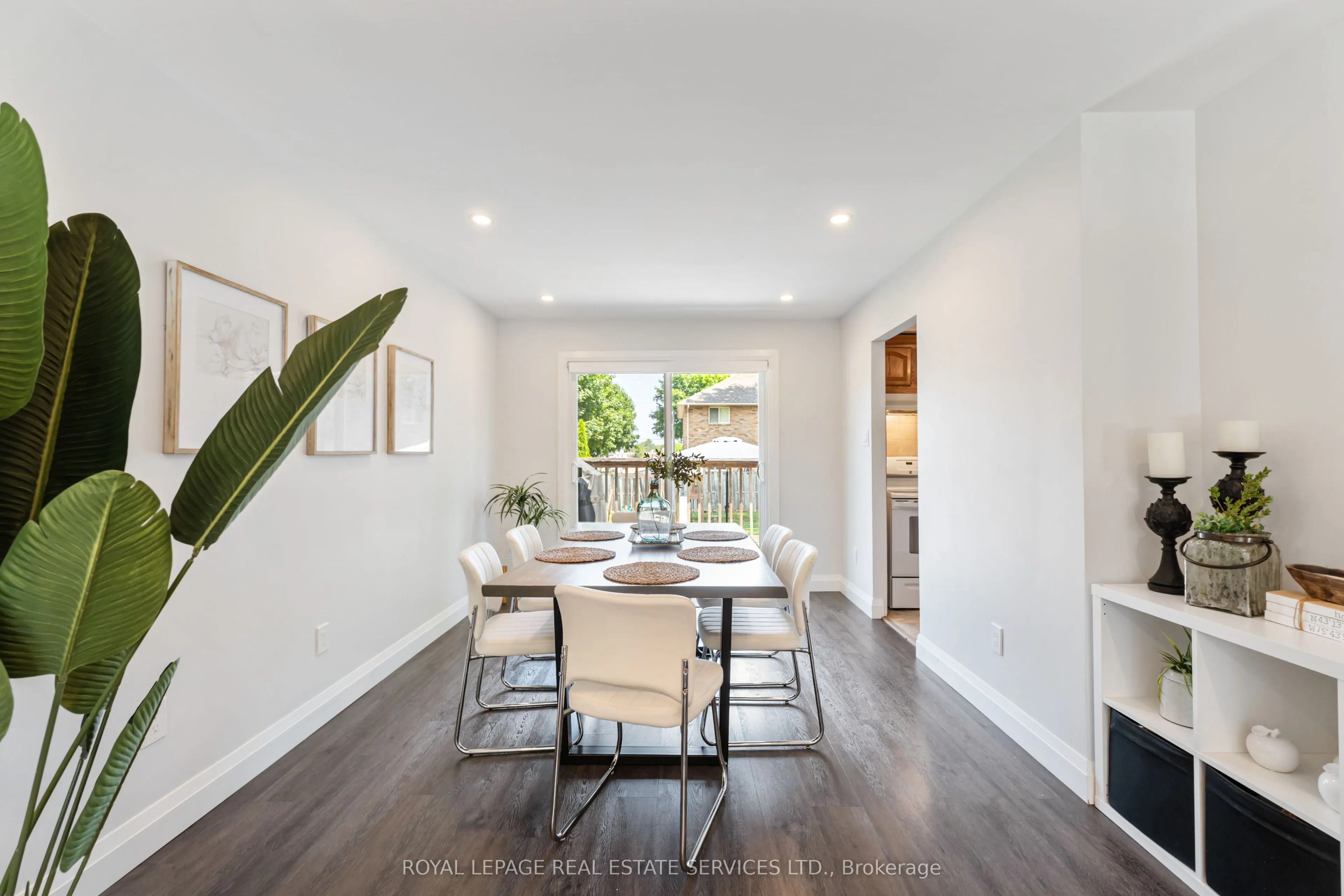 11 Ashwood Court