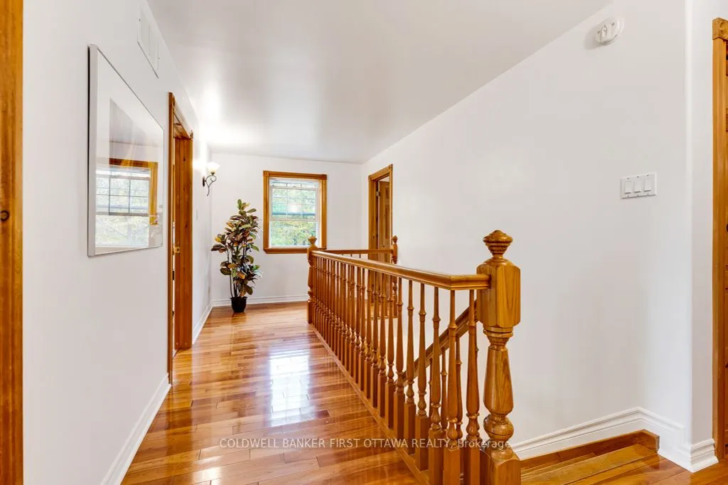 512 OLD PERTH Road