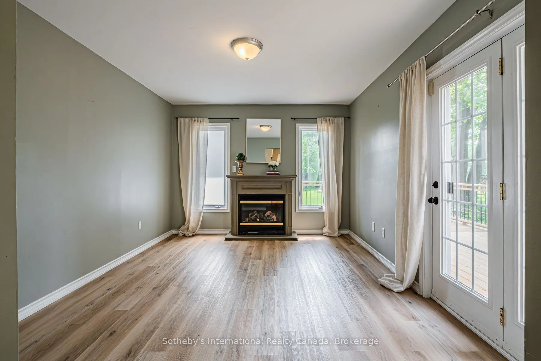 26 Alexander Avenue