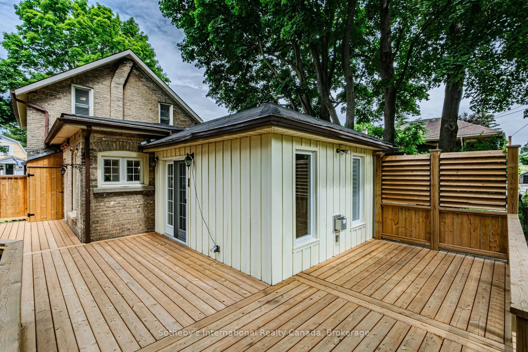 26 Alexander Avenue