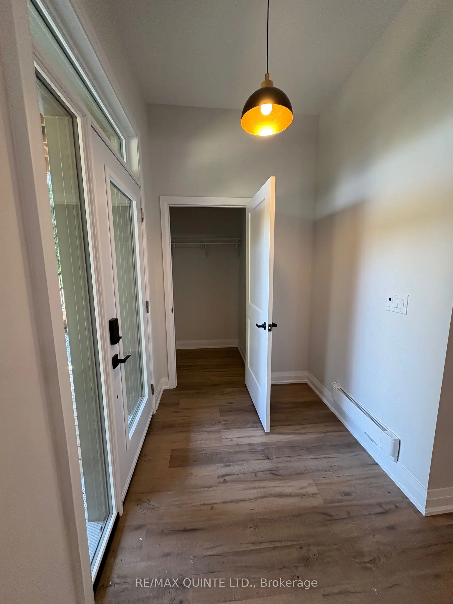 22 McGill Street, #1