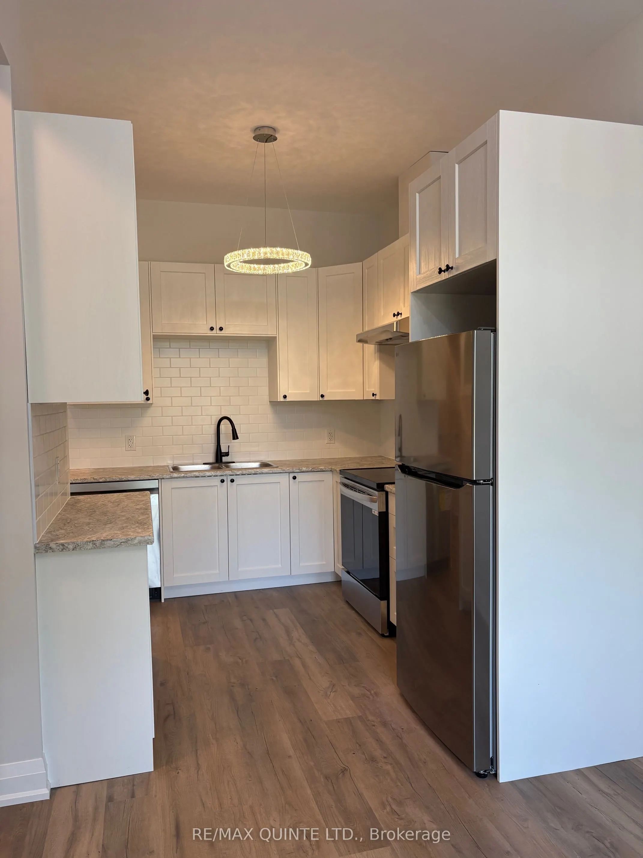 22 McGill Street, #1