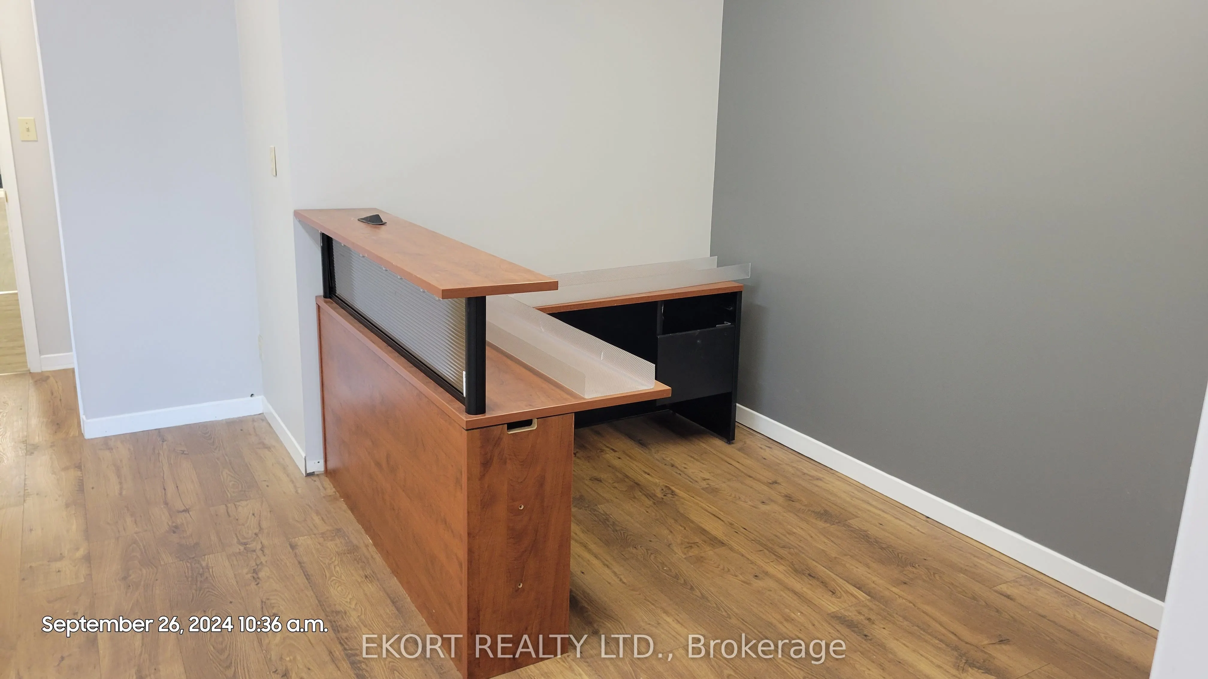 82 Dundas Street W, #A