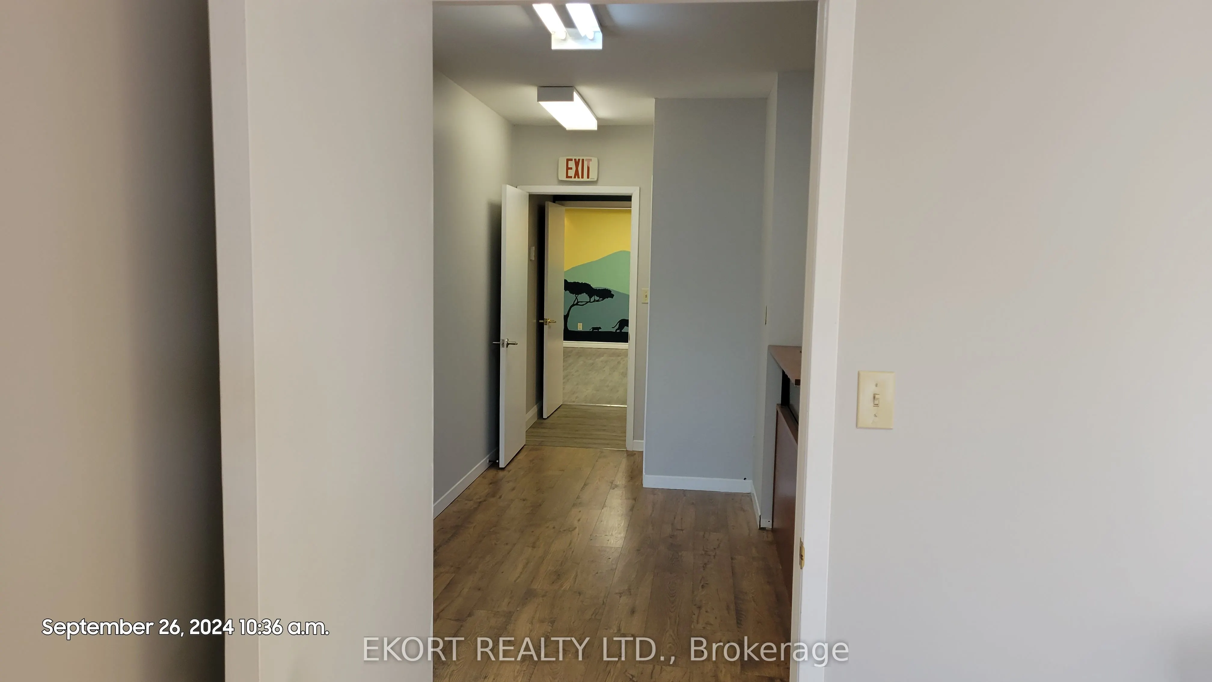 82 Dundas Street W, #A