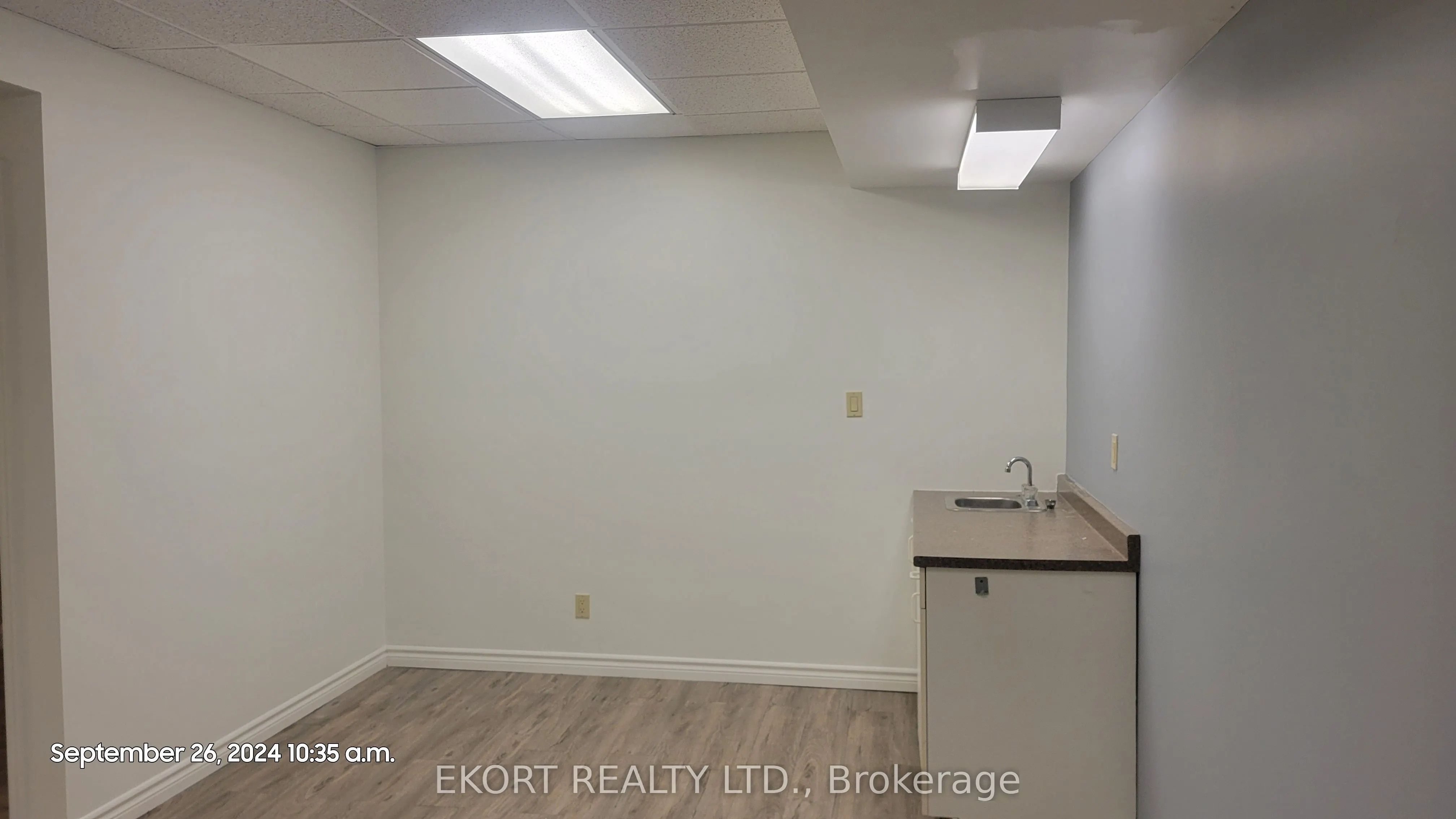 82 Dundas Street W, #A