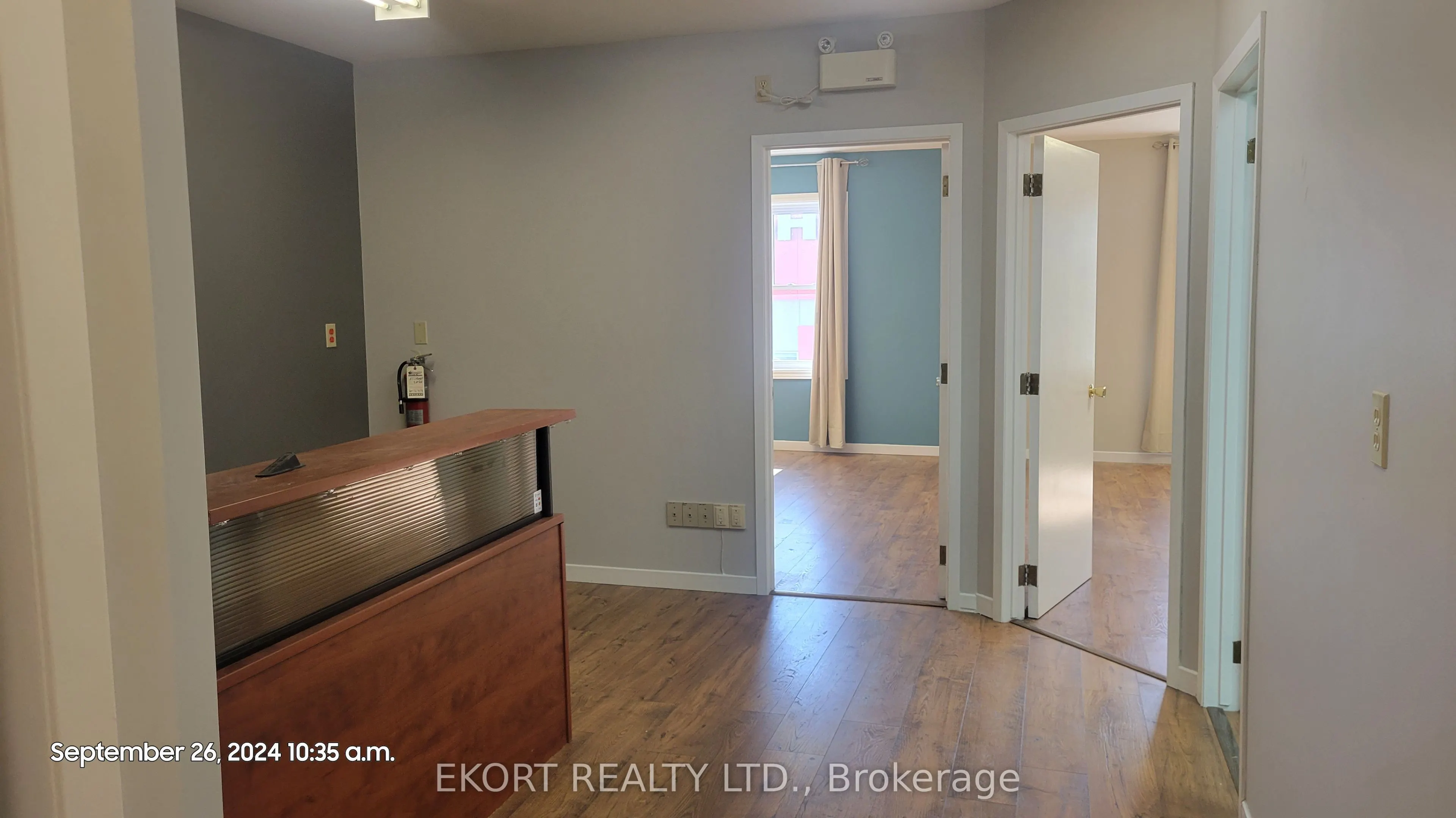 82 Dundas Street W, #A