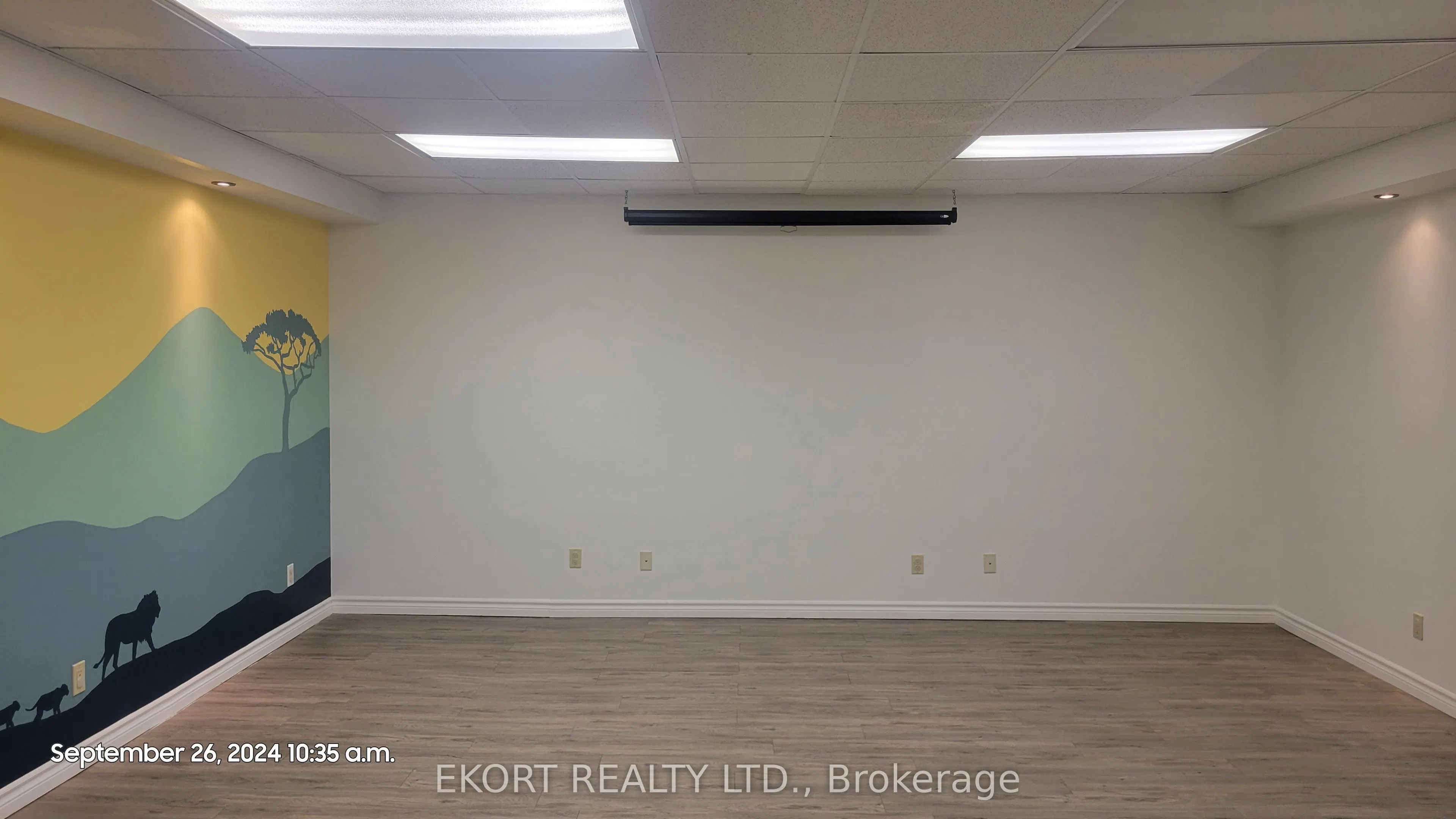 82 Dundas Street W, #A