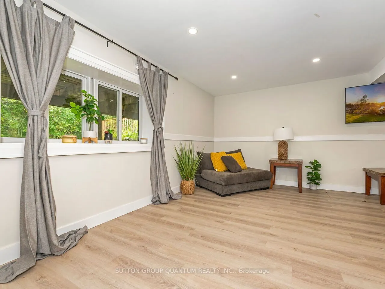 1006 Youngs Road, ##8