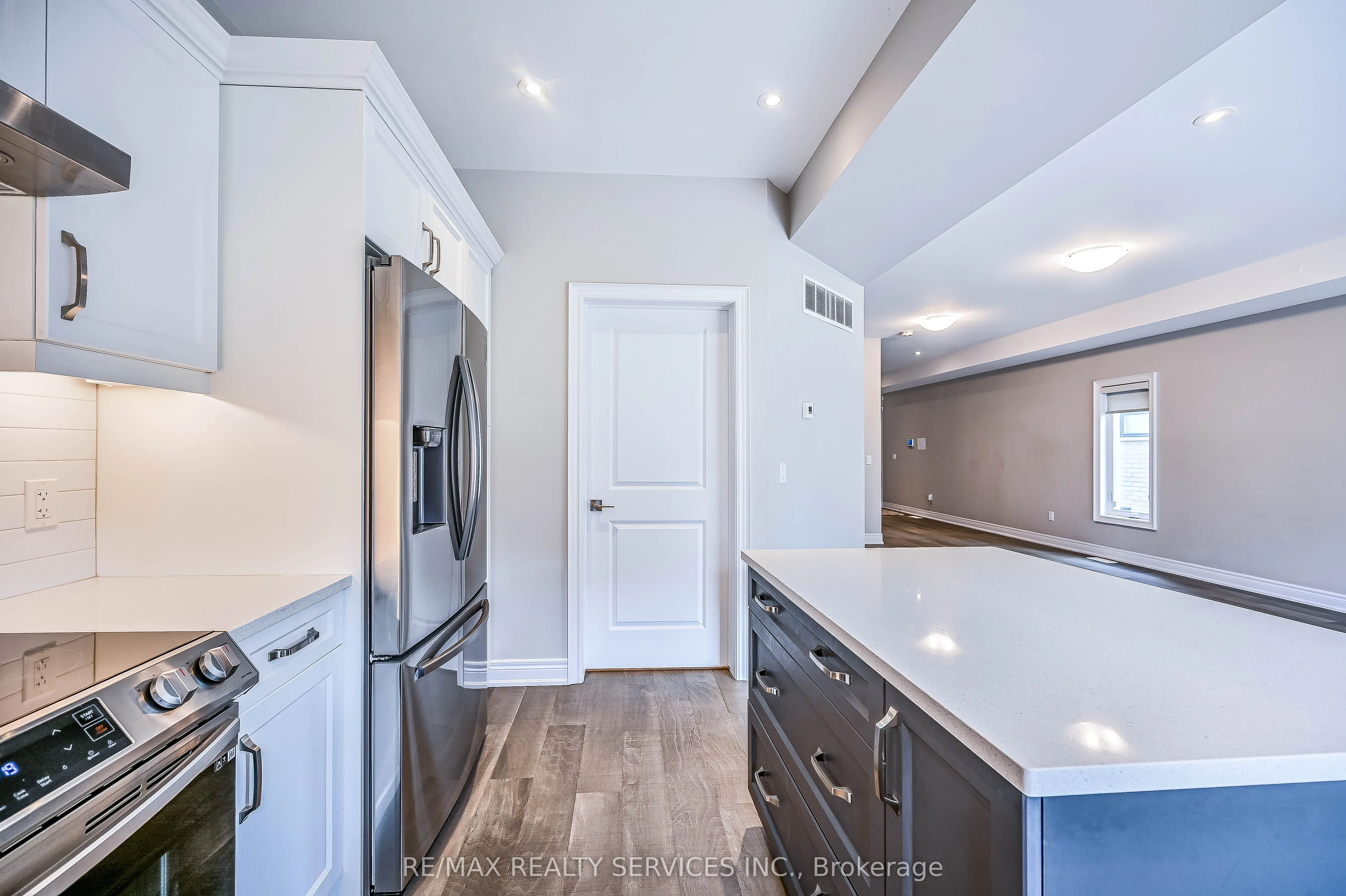 25 Autumn Avenue
