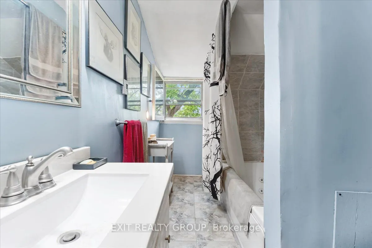5546 Stirling-Marmora Road